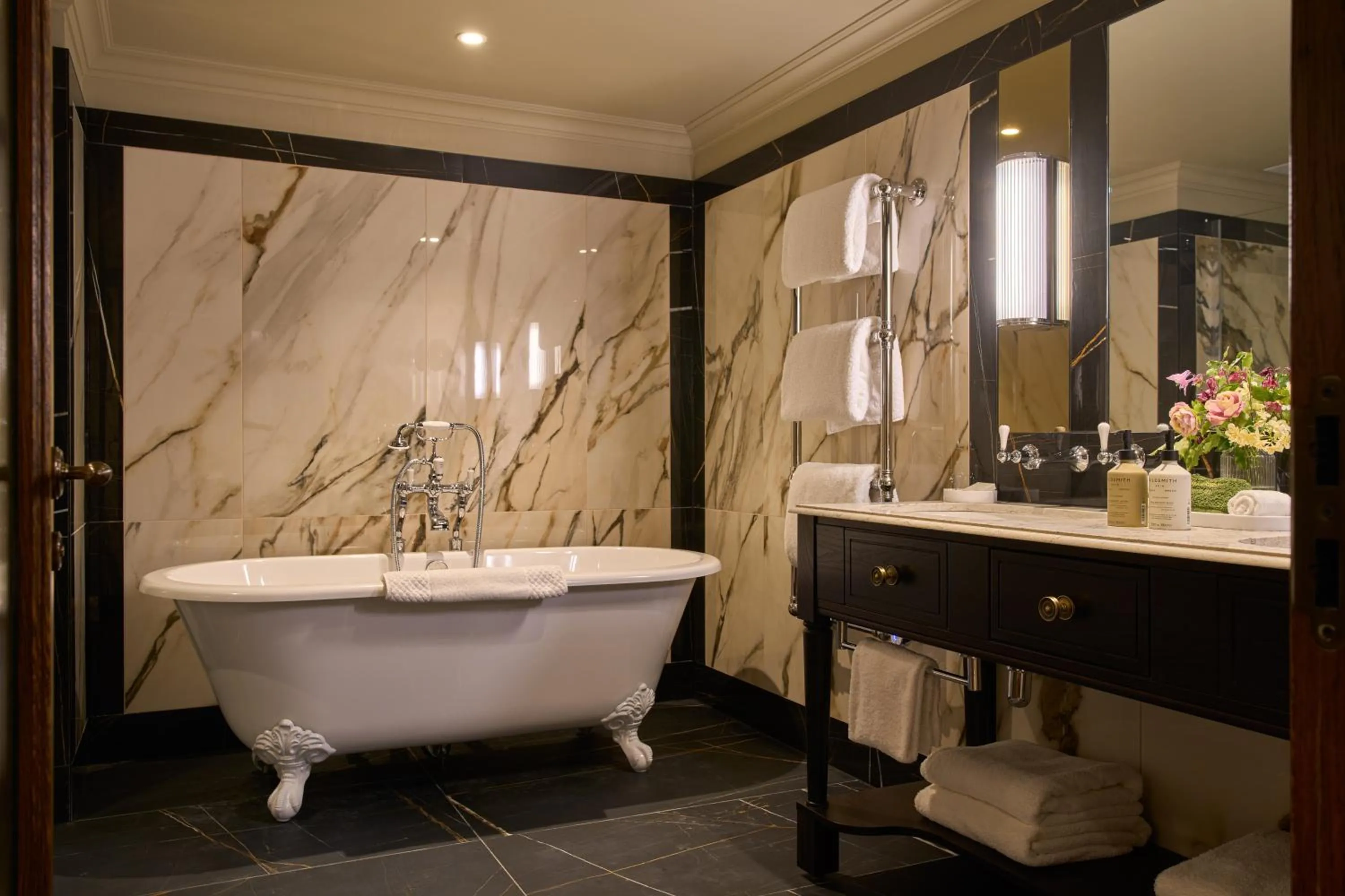 Shower in The Killarney Park