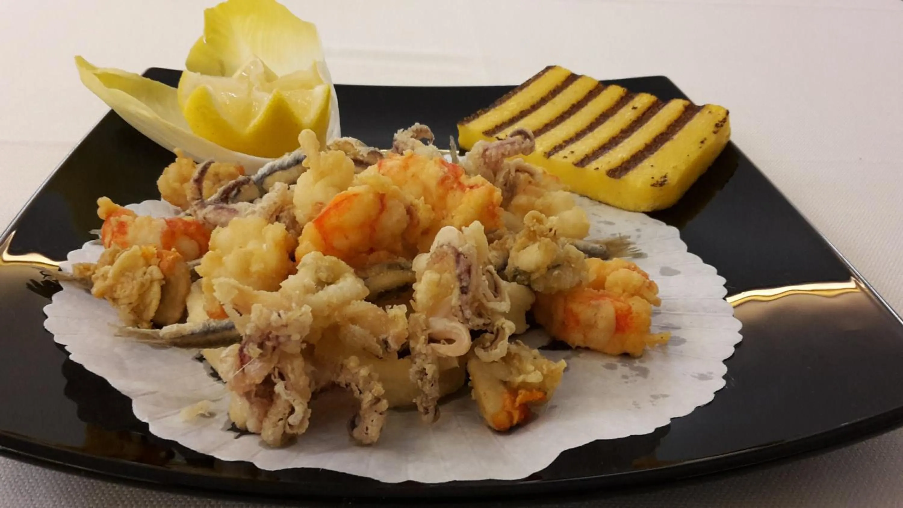 Restaurant/places to eat in Hotel Belvedere