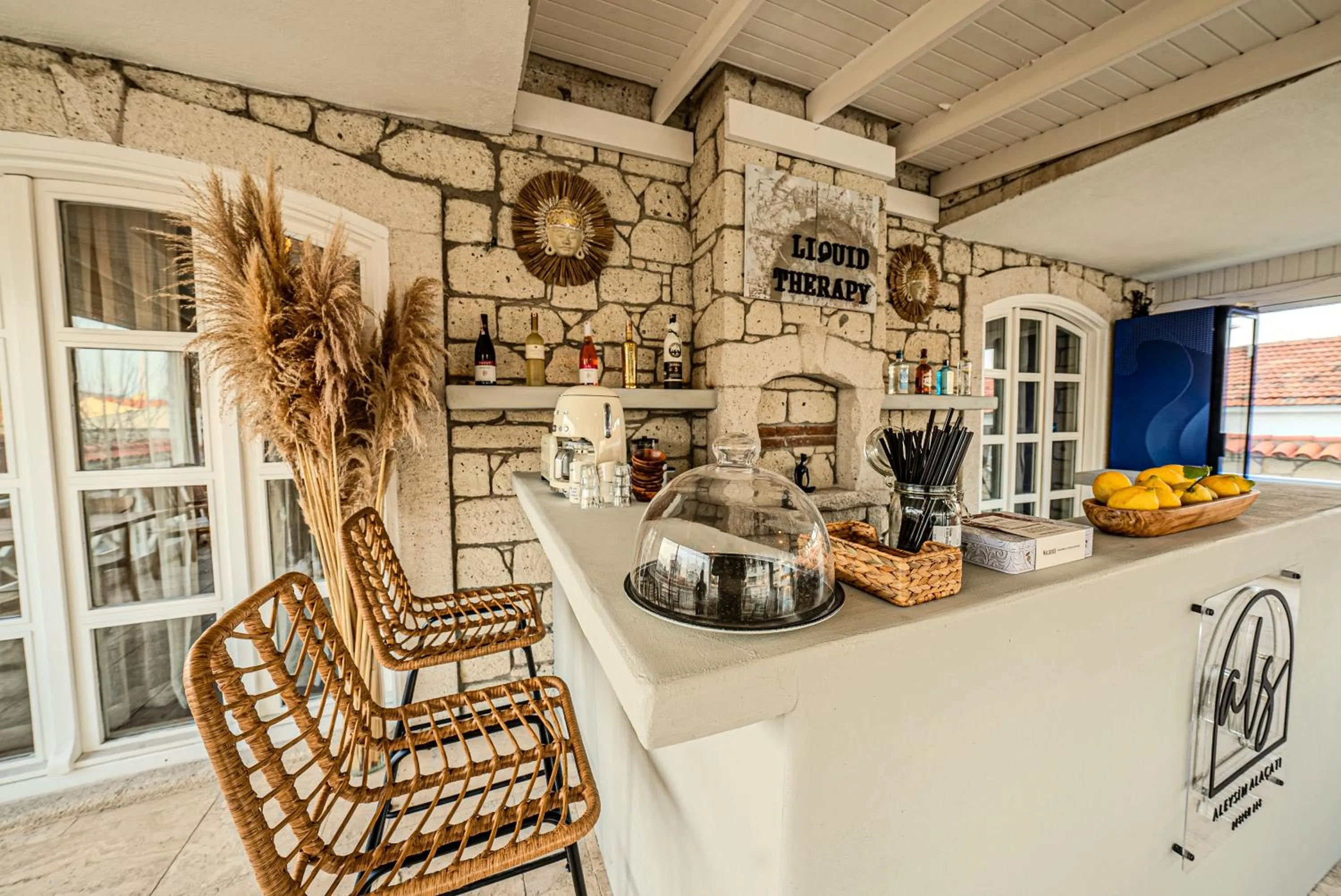 Lounge or bar in Aleysim Alaçatı-Design Als