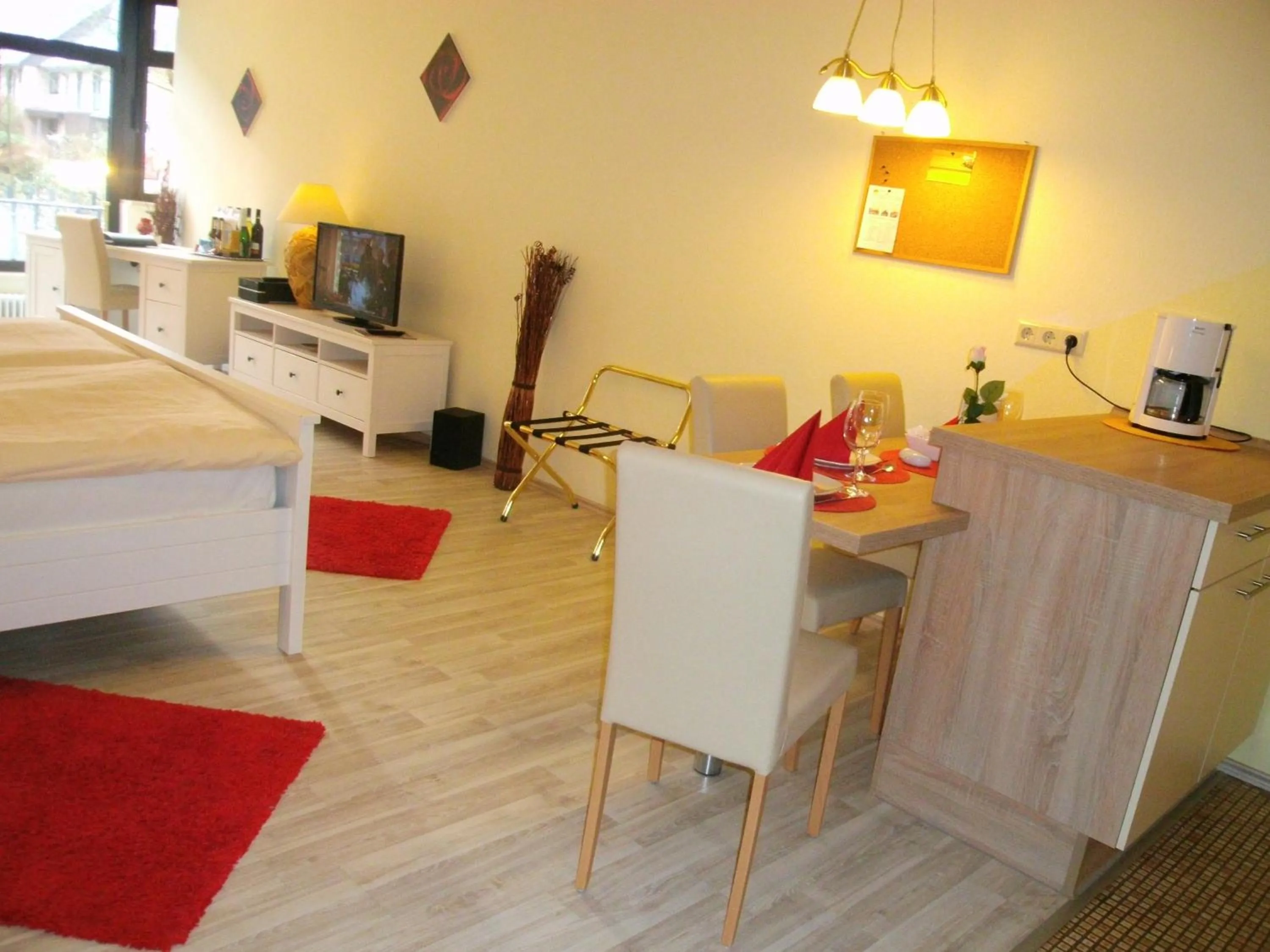 Photo of the whole room, Bed in Haus Roseneck mit gratis Zugang zur Jod-Sole-Therme