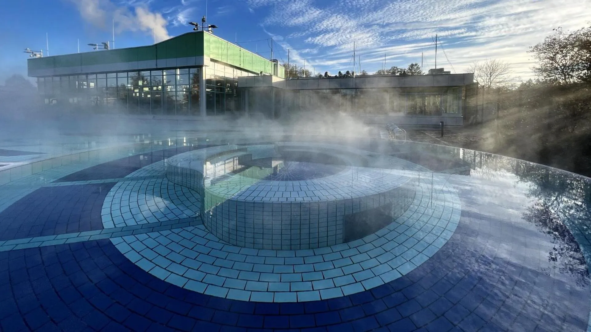 Hot Spring Bath in Haus Roseneck mit gratis Zugang zur Jod-Sole-Therme