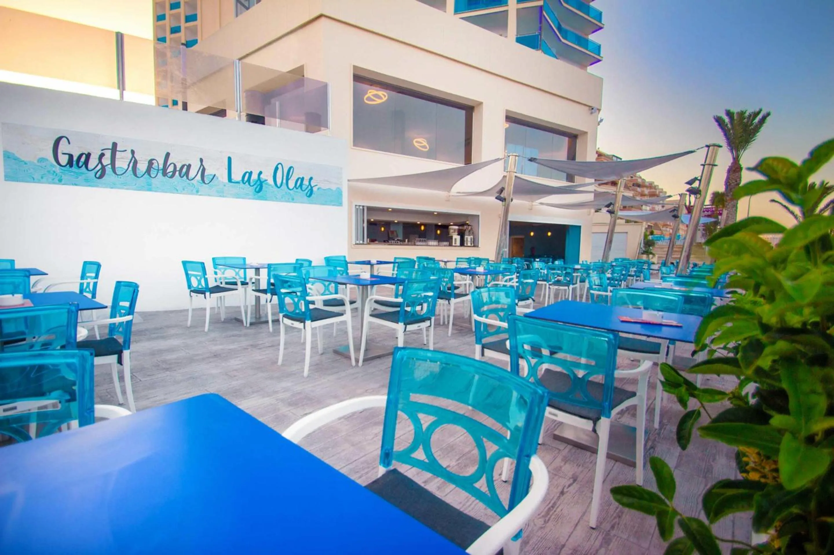 Lounge or bar in Hotel Servigroup Koral Beach 4 Sup