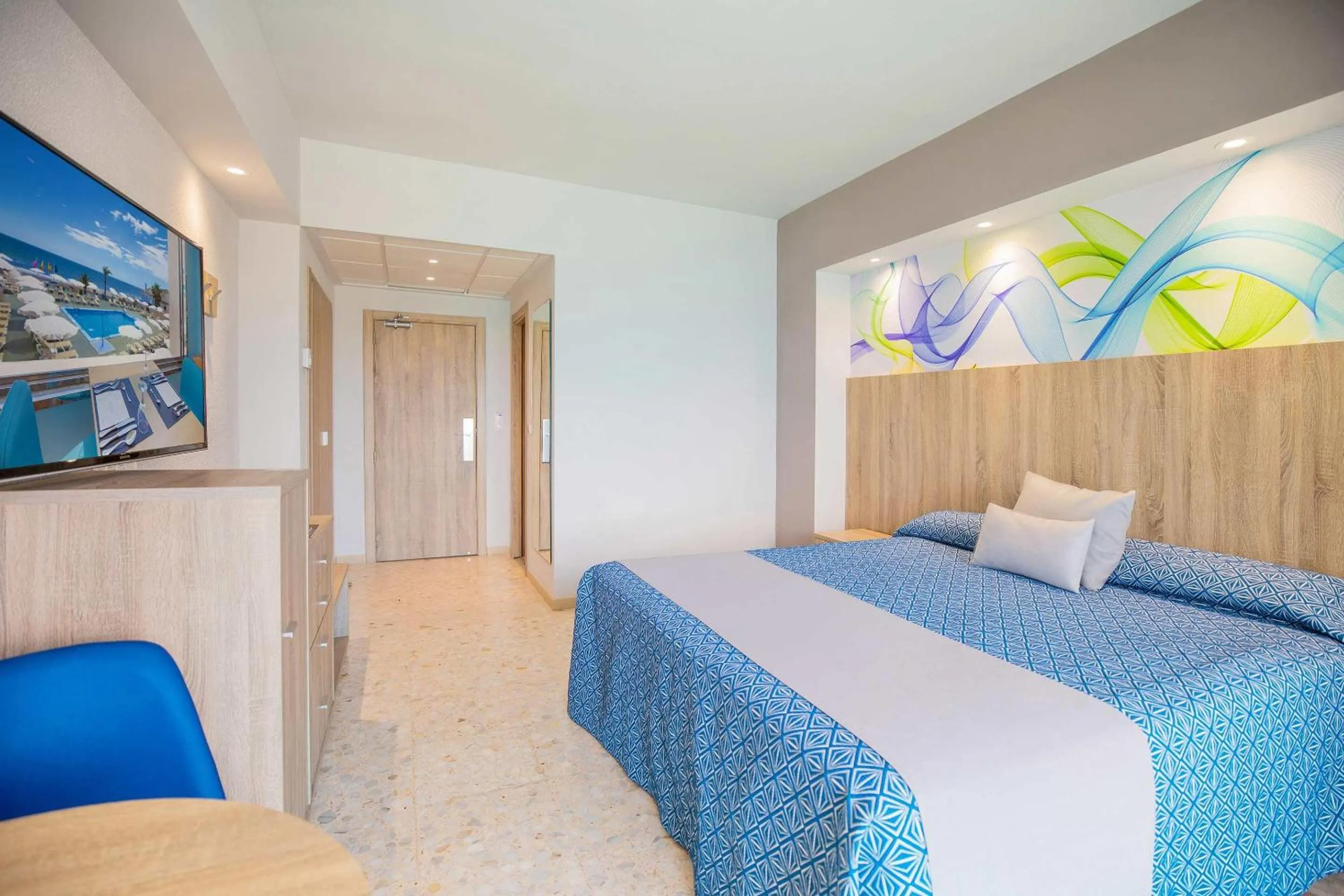 Photo of the whole room, Bed in Hotel Servigroup Koral Beach 4 Sup