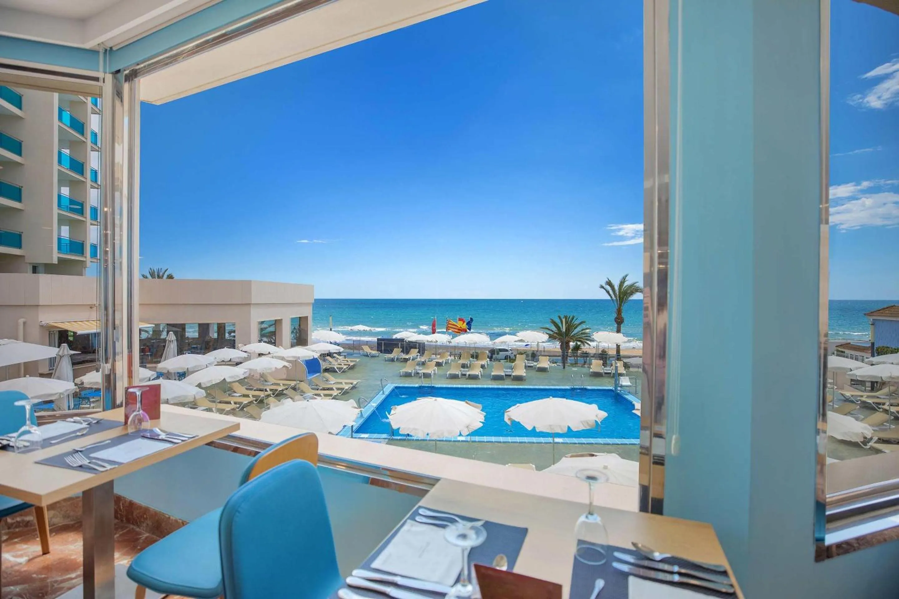 Restaurant/places to eat in Hotel Servigroup Koral Beach 4 Sup