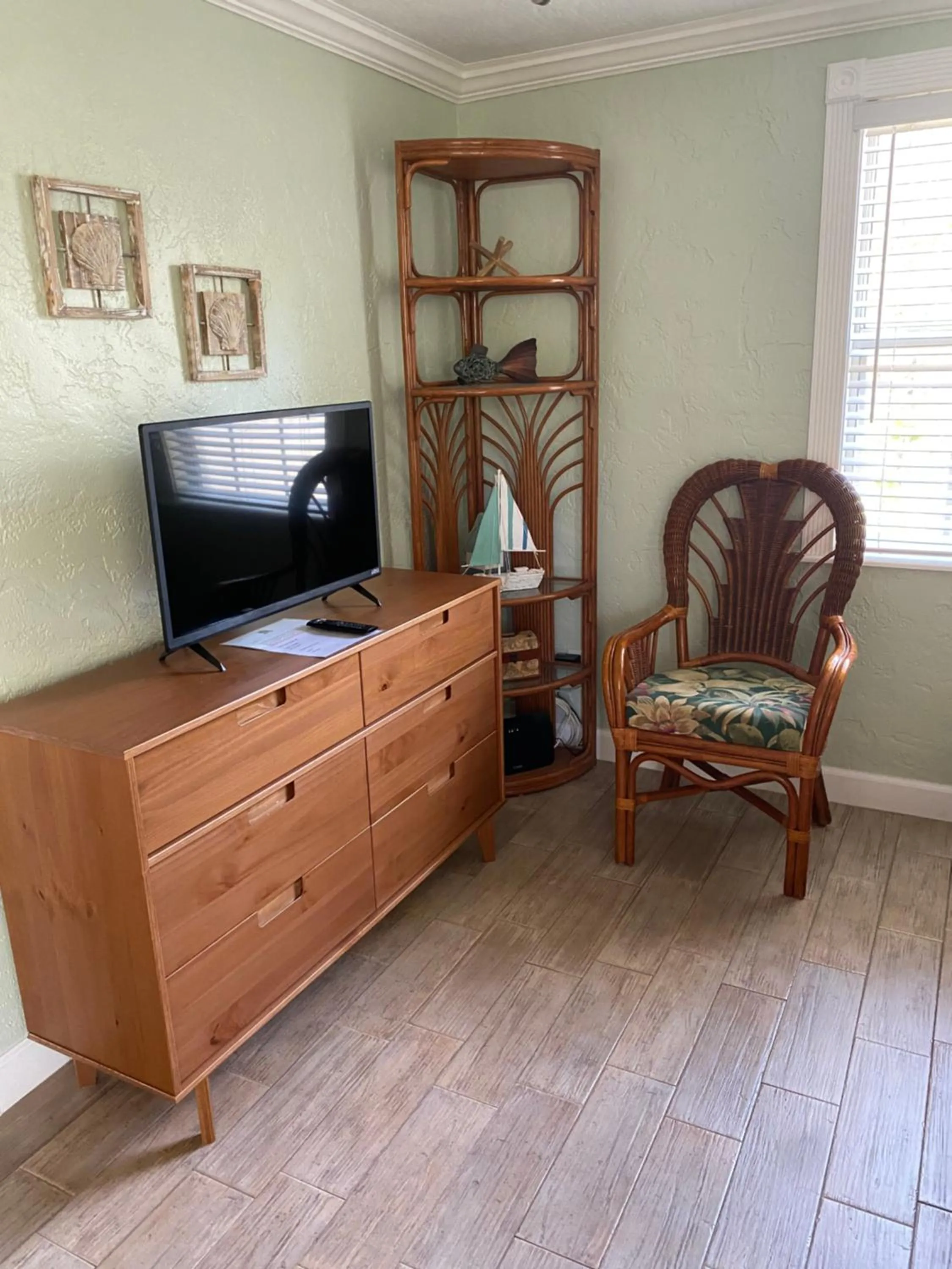 Living room in Pirates Pointe Resort