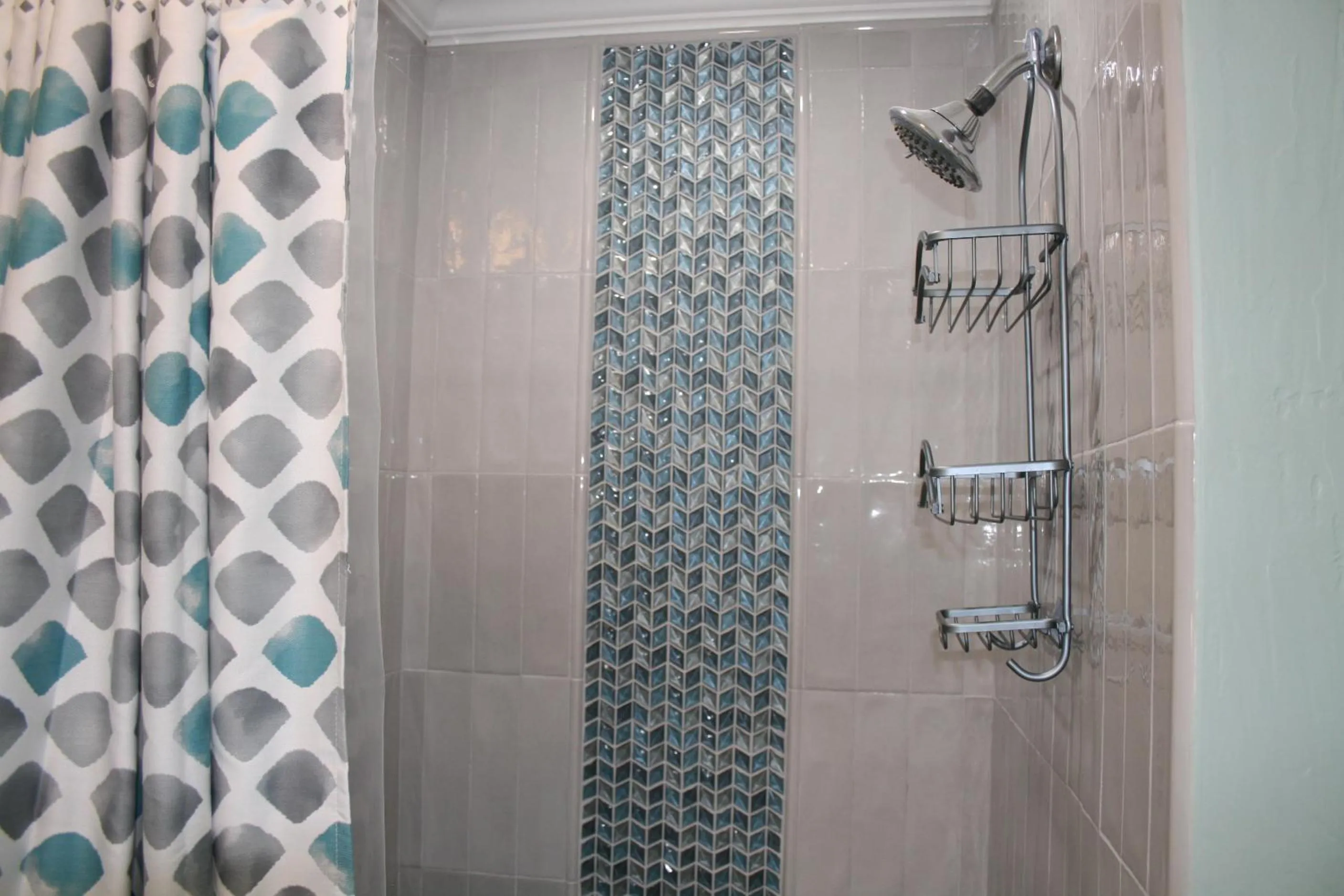 Shower in Pirates Pointe Resort