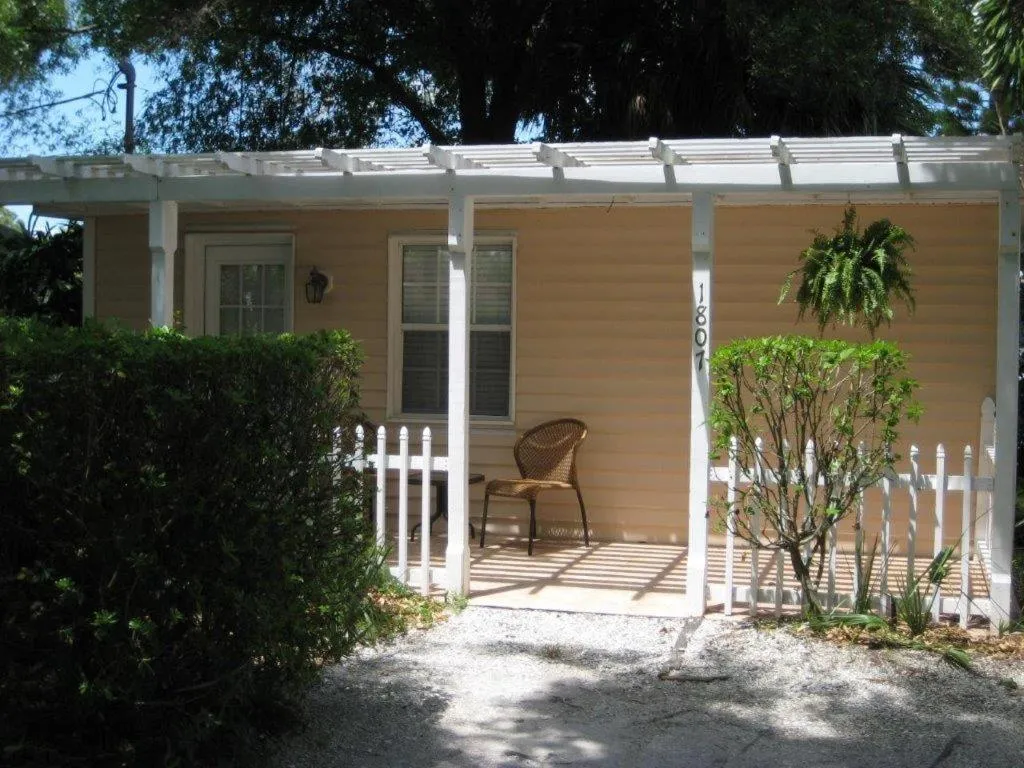 Property building in Pirates Pointe Resort