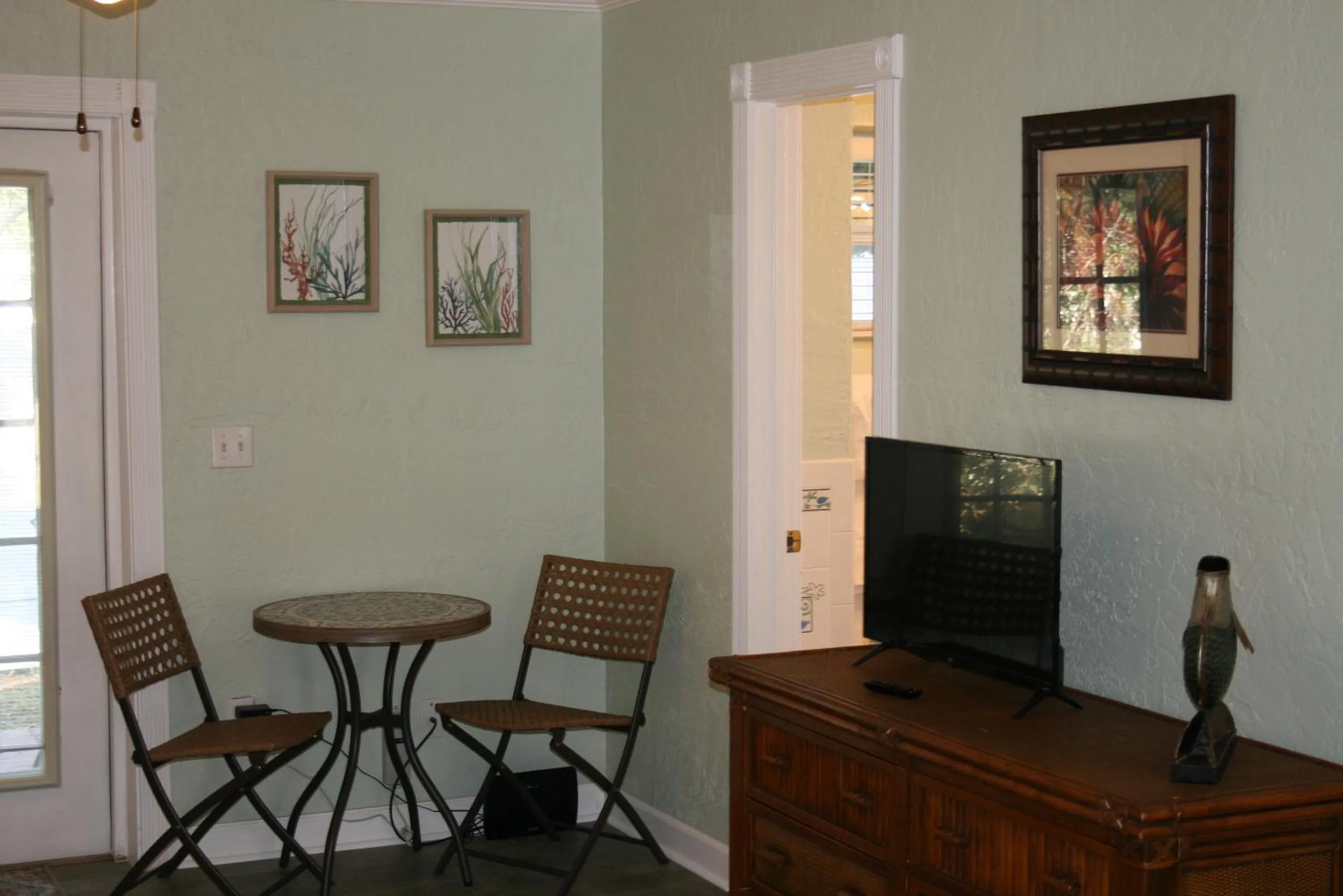 Dining area in Pirates Pointe Resort