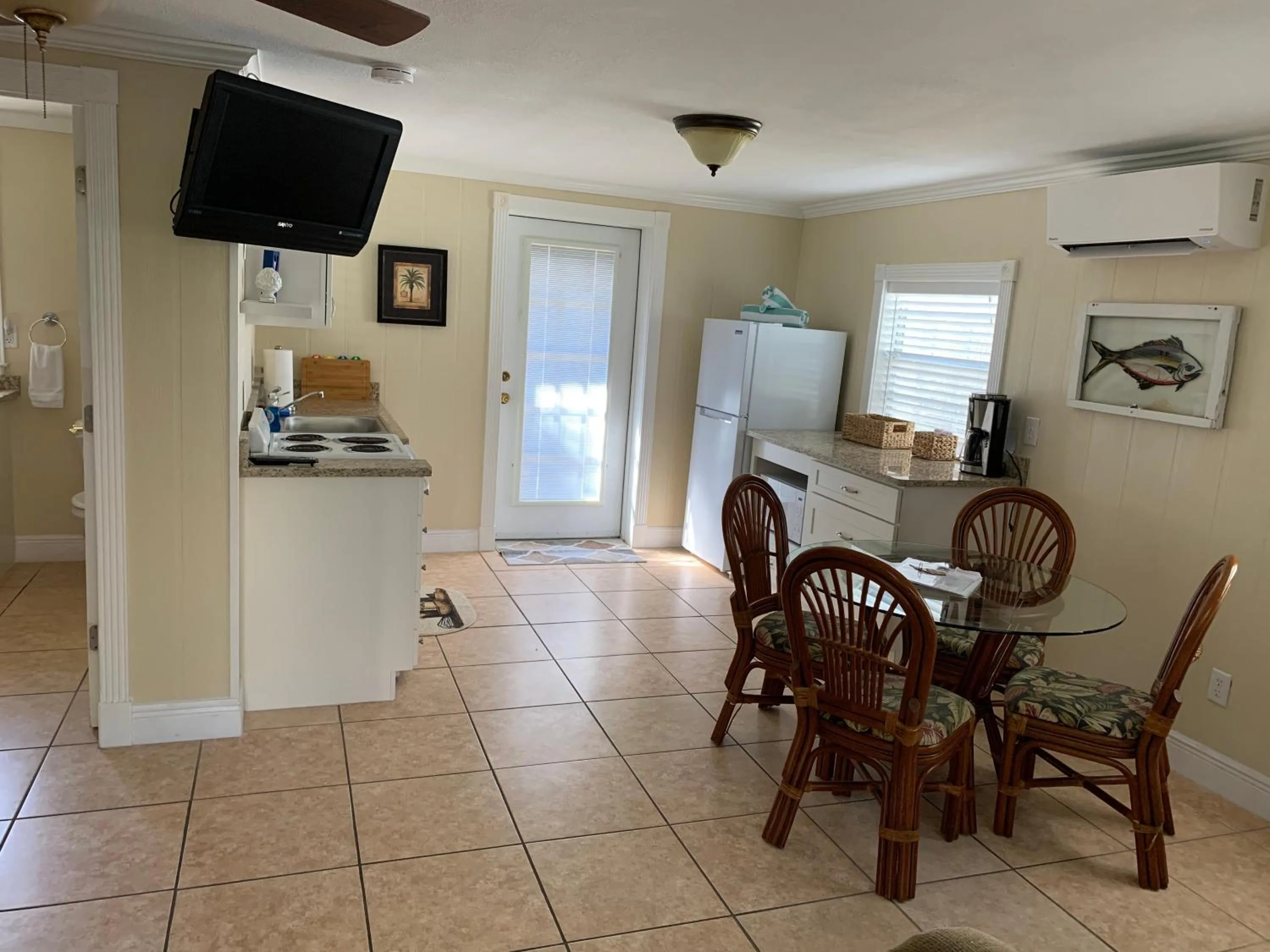 Dining area in Pirates Pointe Resort