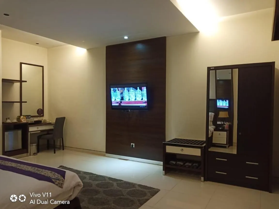 TV/Entertainment Center in Hotel City View