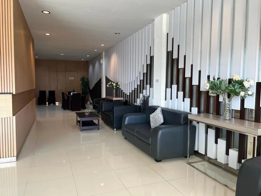 Lobby/Reception in Hotel City View