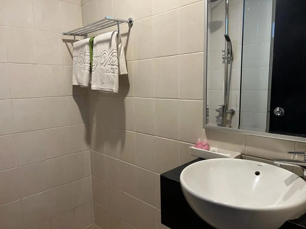 Bathroom in Hotel City View