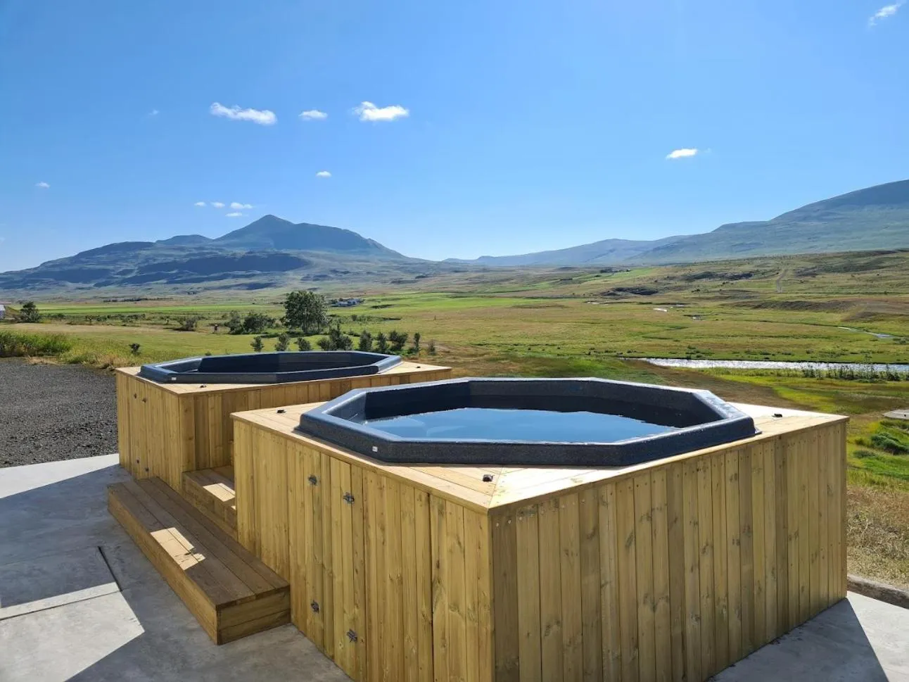 Hot Tub in Hlín Guesthouse