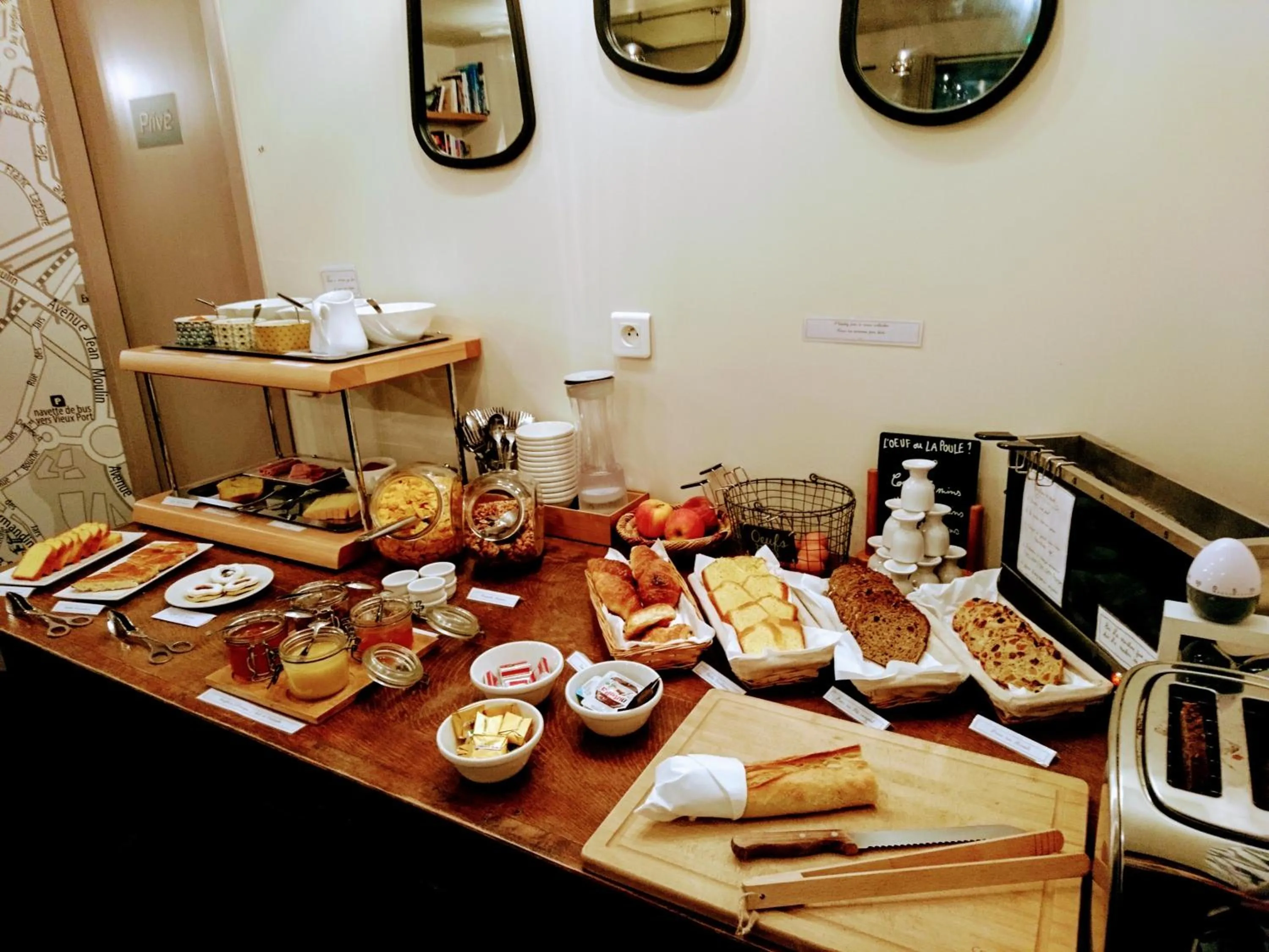 Buffet breakfast in Accostage Hôtel Plage de la Concurrence