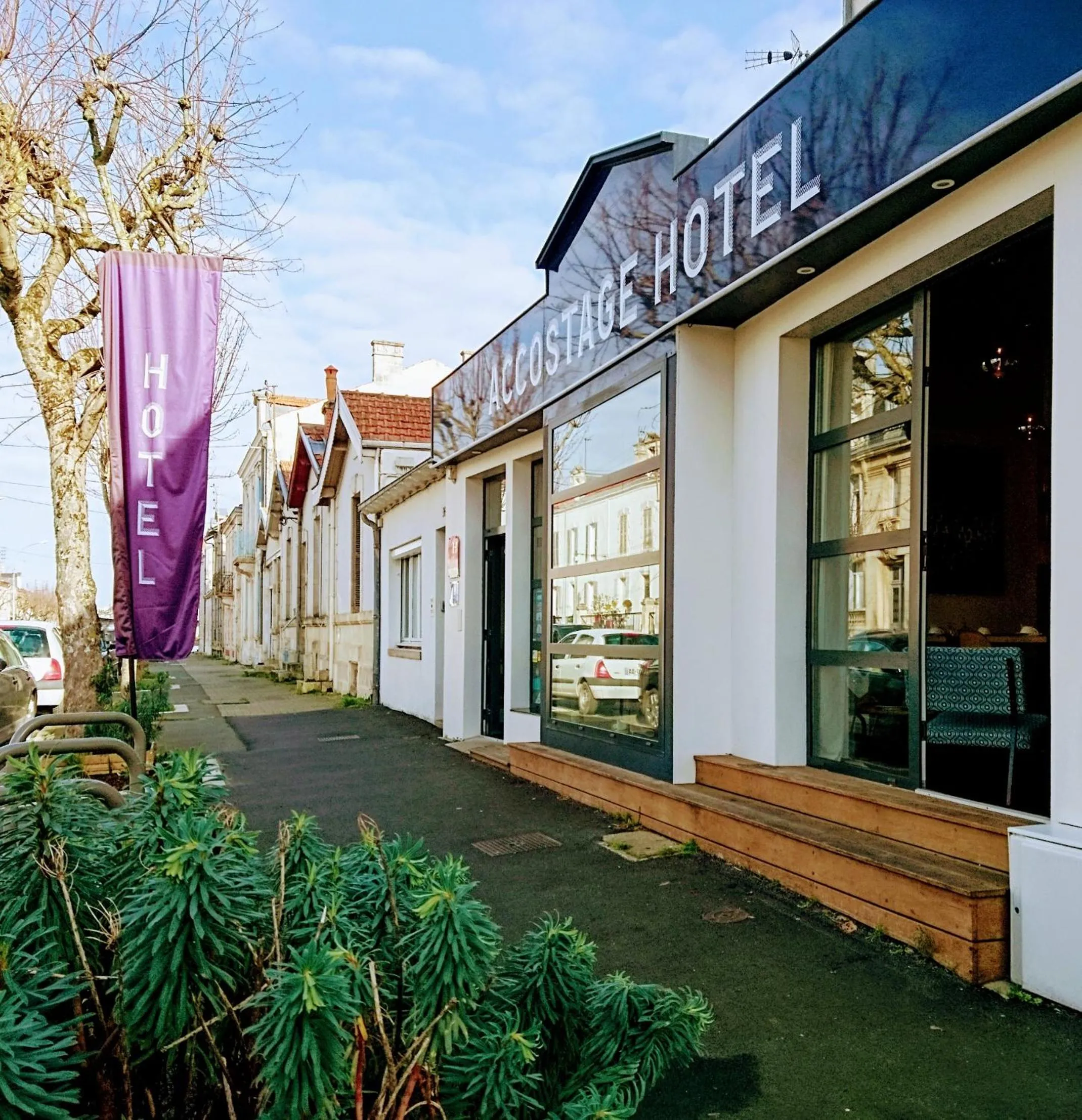 Facade/entrance in Accostage Hôtel Plage de la Concurrence