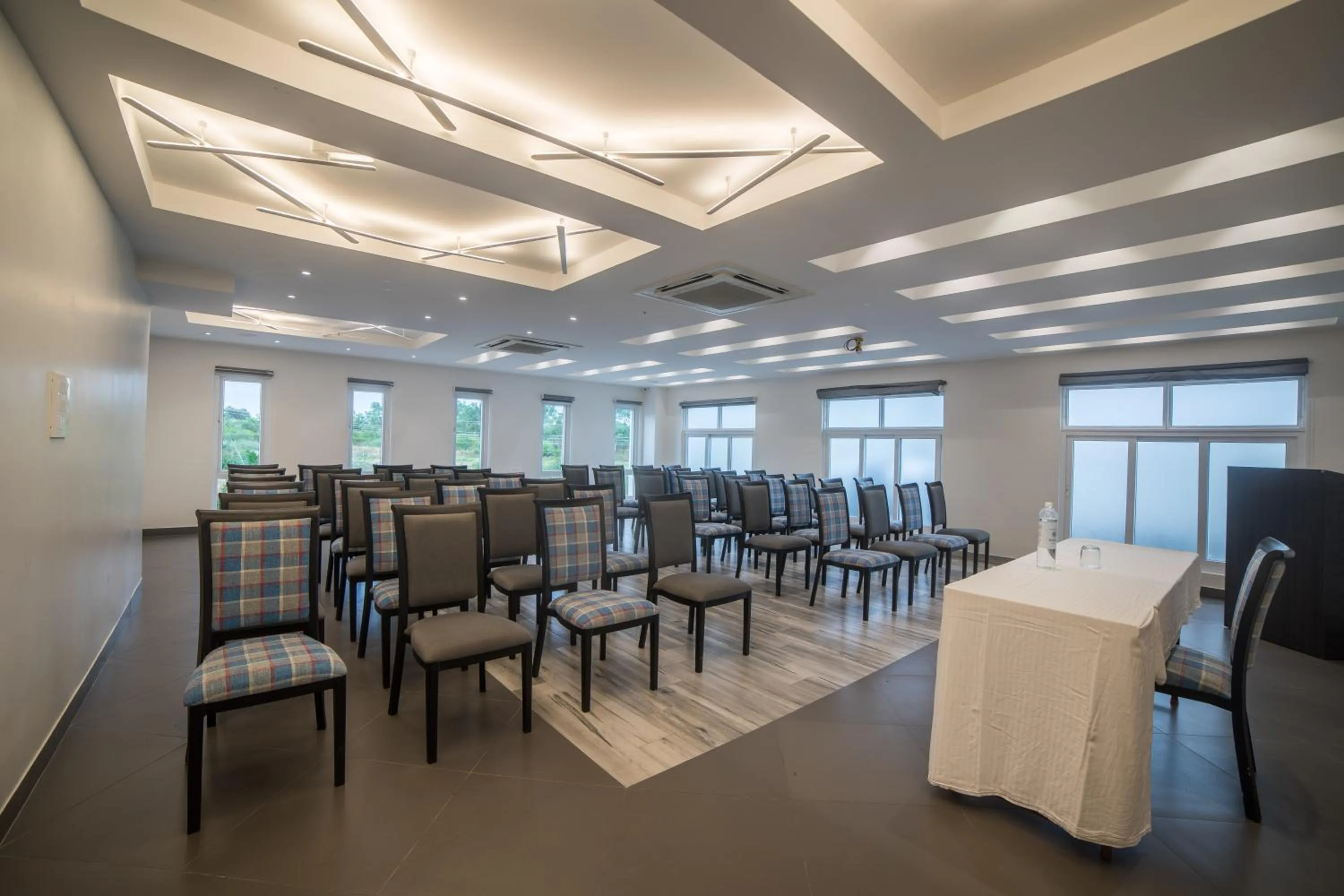 Banquet/Function facilities in Hotel Visakka Palani