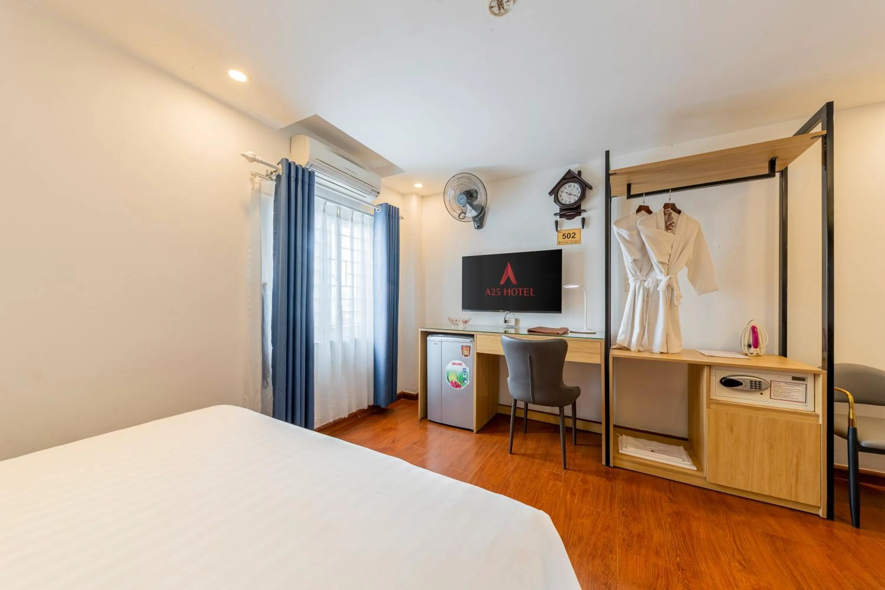 Bedroom, Bed in A25 Hotel -137 Nguyễn Du - Đà Nẵng