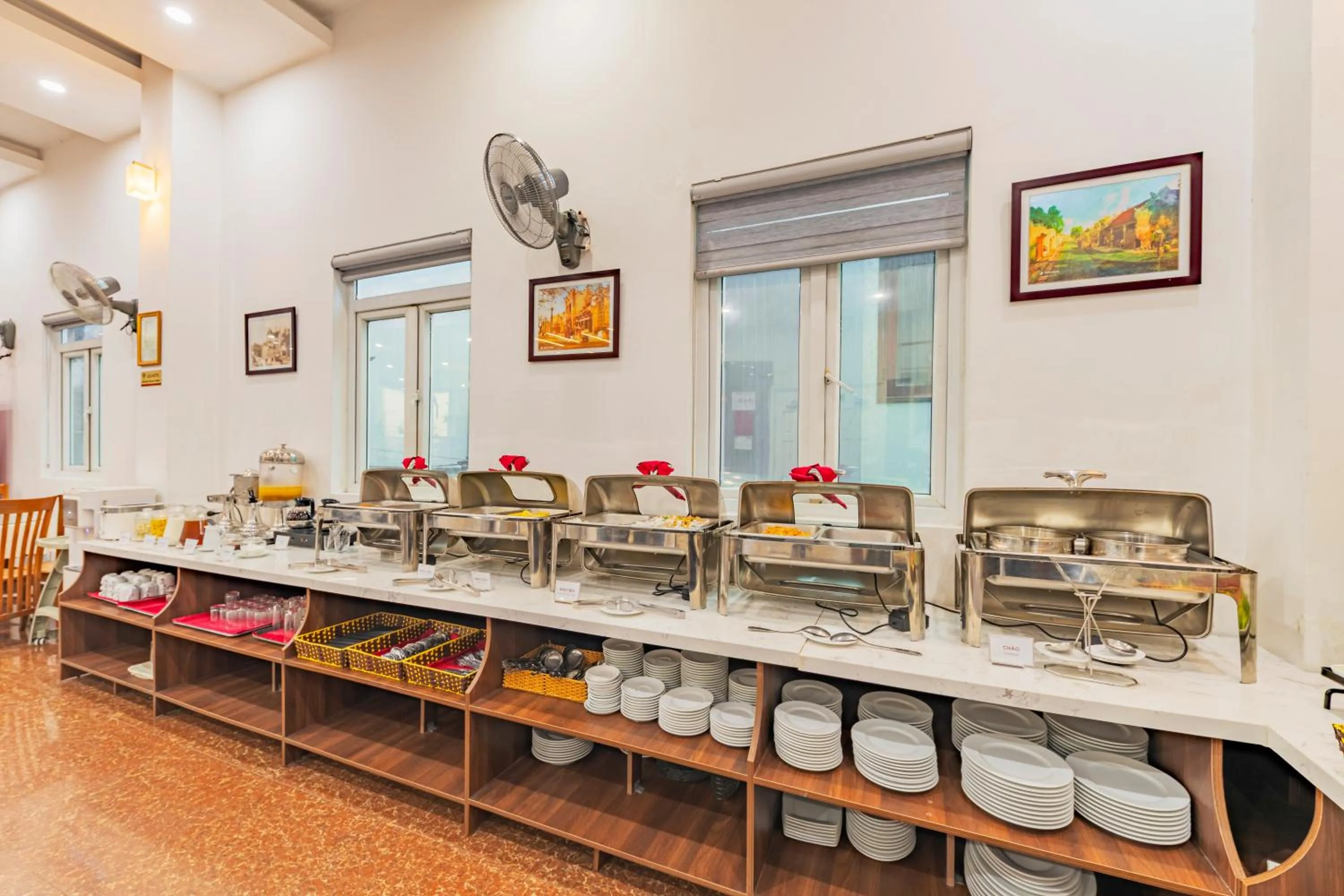 Restaurant/places to eat in A25 Hotel -137 Nguyễn Du - Đà Nẵng