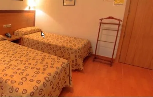 Photo of the whole room, Bed in Hotel Torrezaf