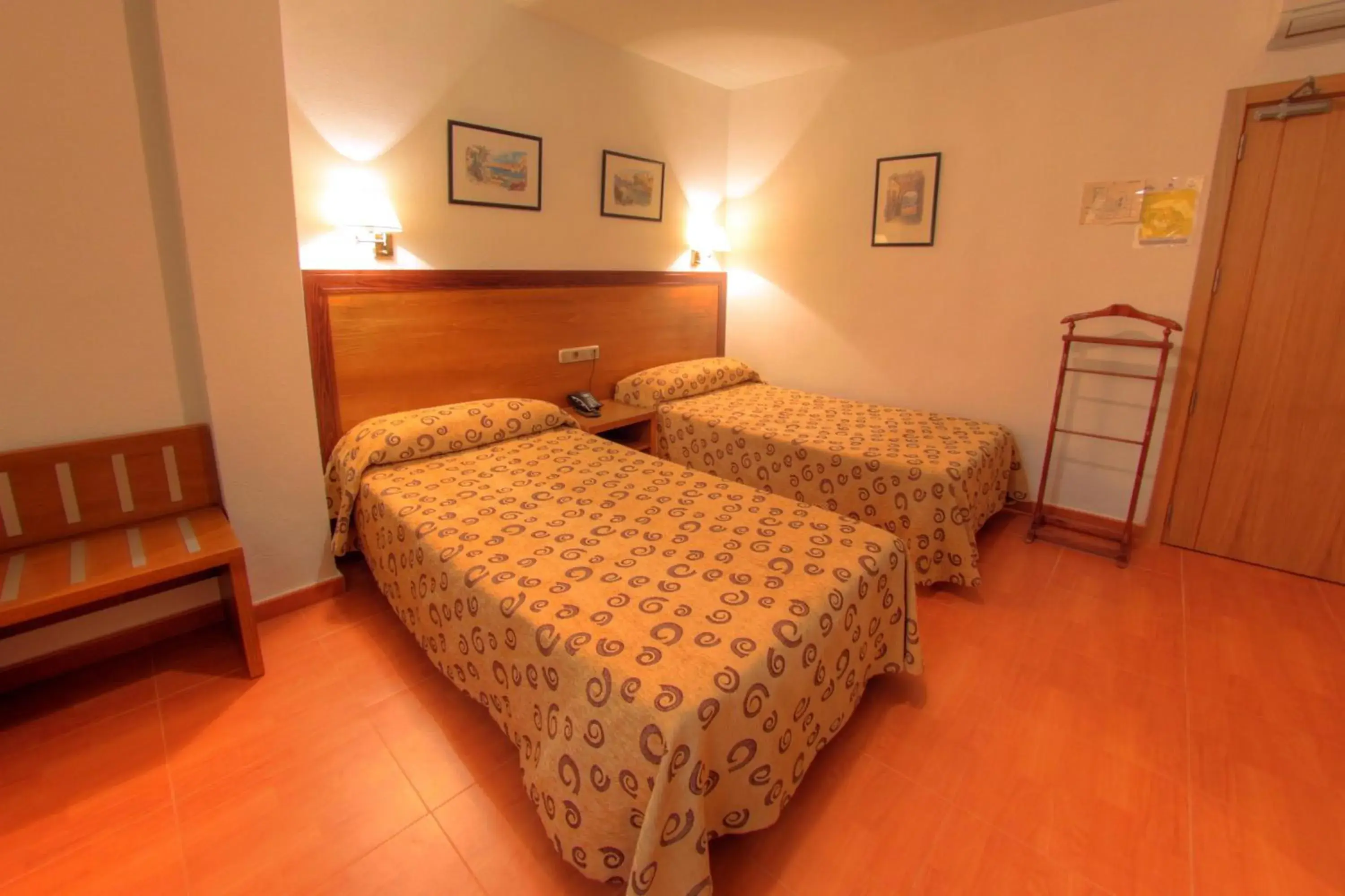 Double or Twin Room - single occupancy in Hotel Torrezaf Double or Twin Room - single occupancy in Hotel Torrezaf