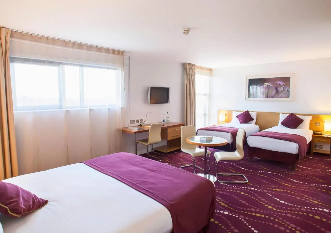 Bedroom, Bed in Louis Fitzgerald Hotel