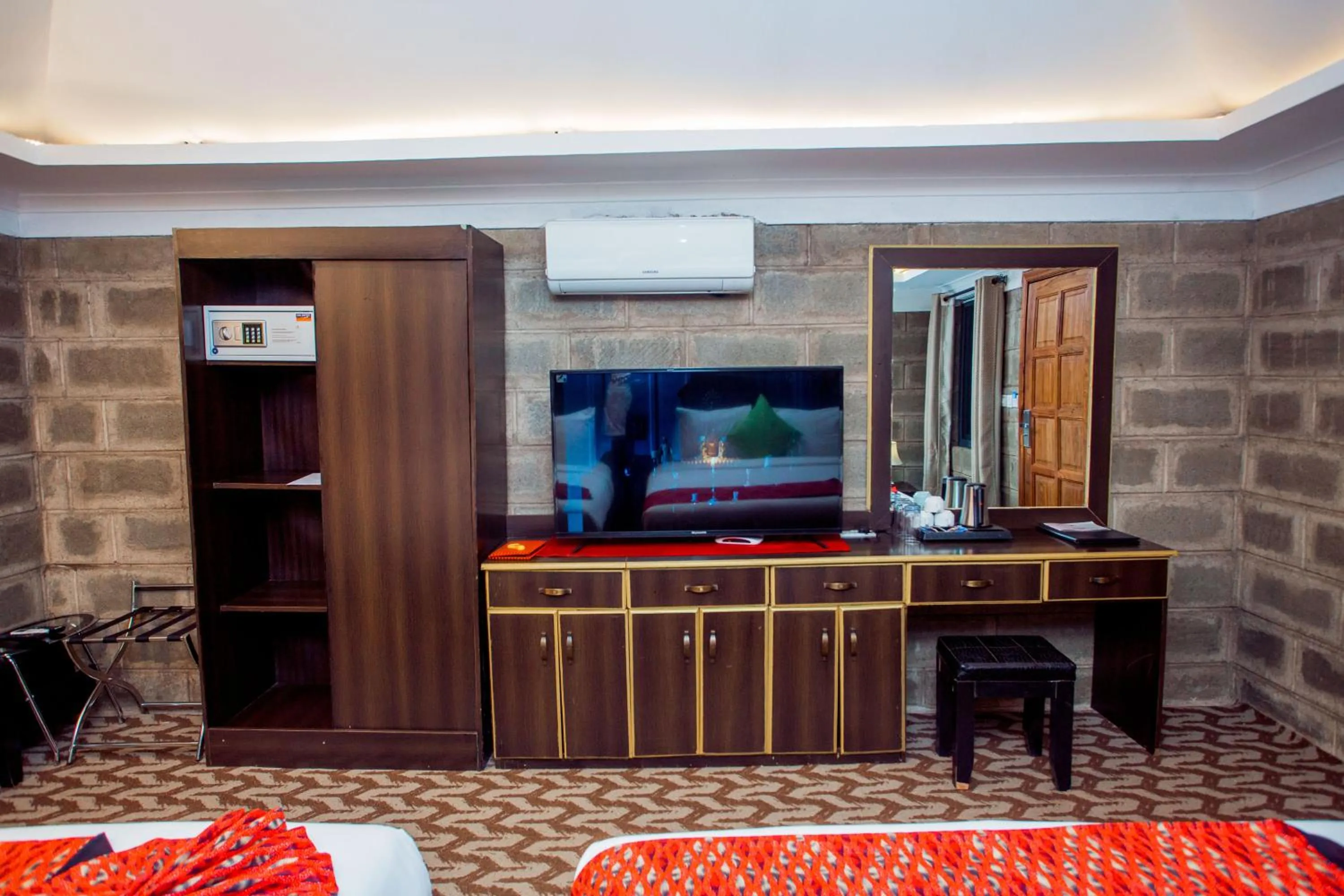 Fun Retreat Resort, Hotel and Ayurveda Spa