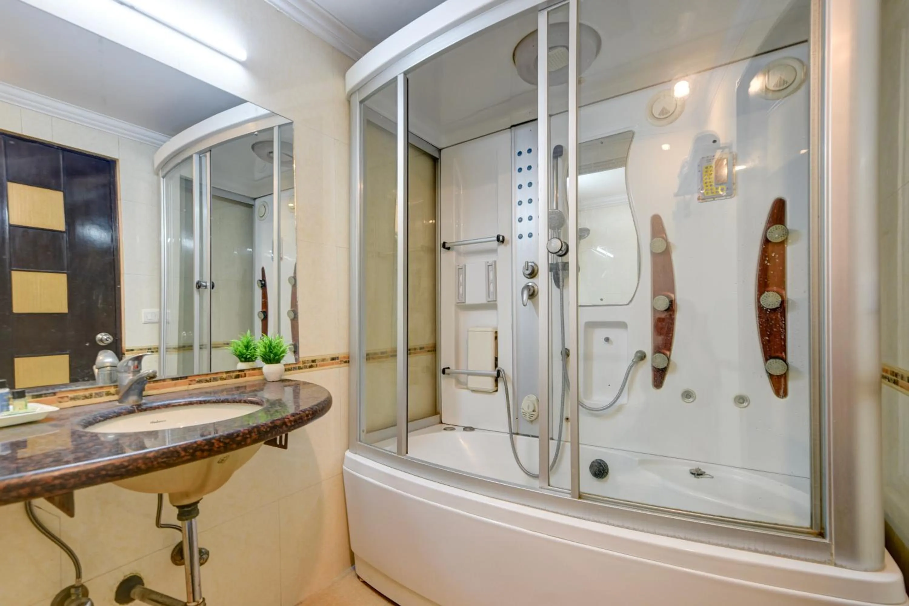 Bathroom in Airport Hotel Grand