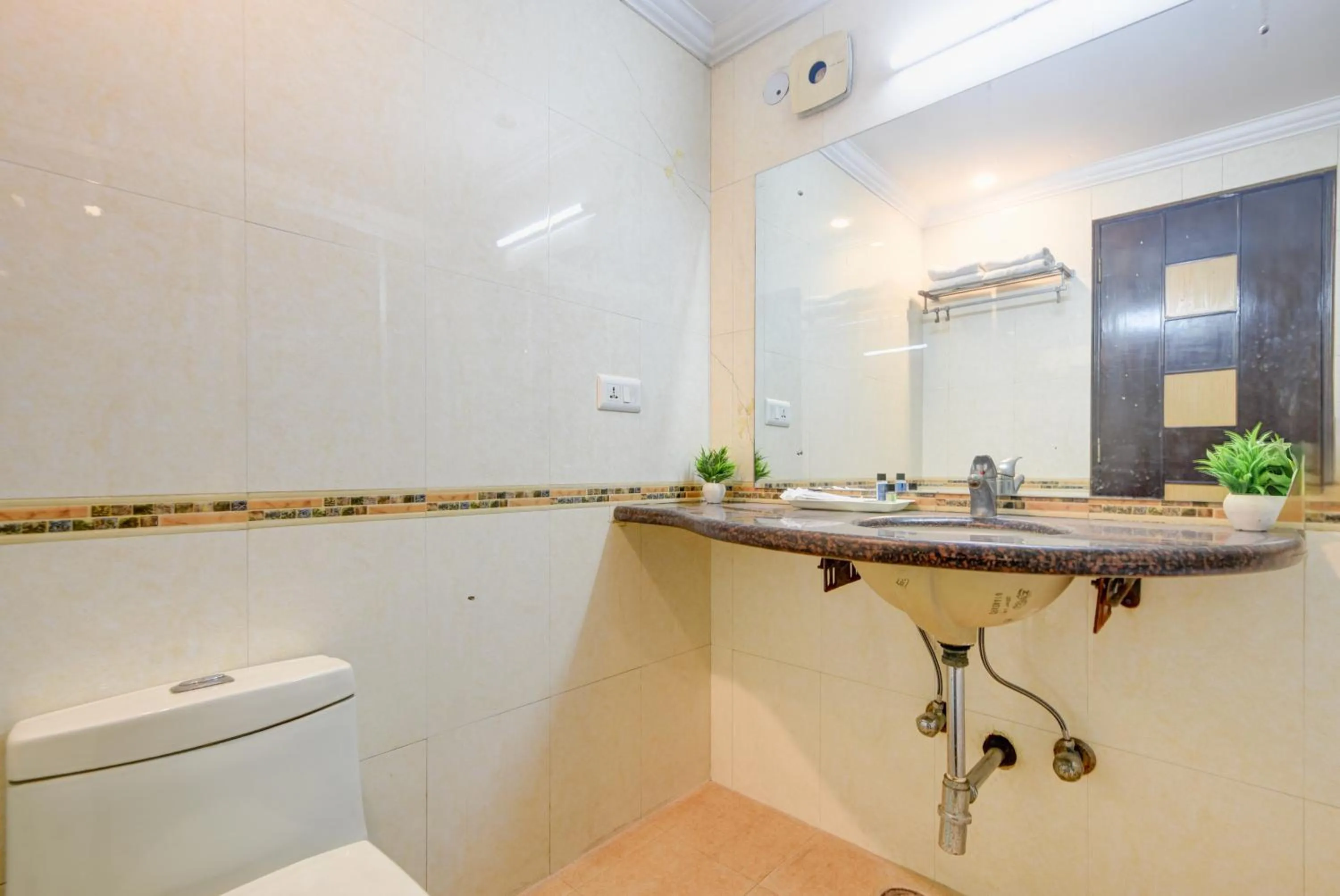 Bathroom in Airport Hotel Grand