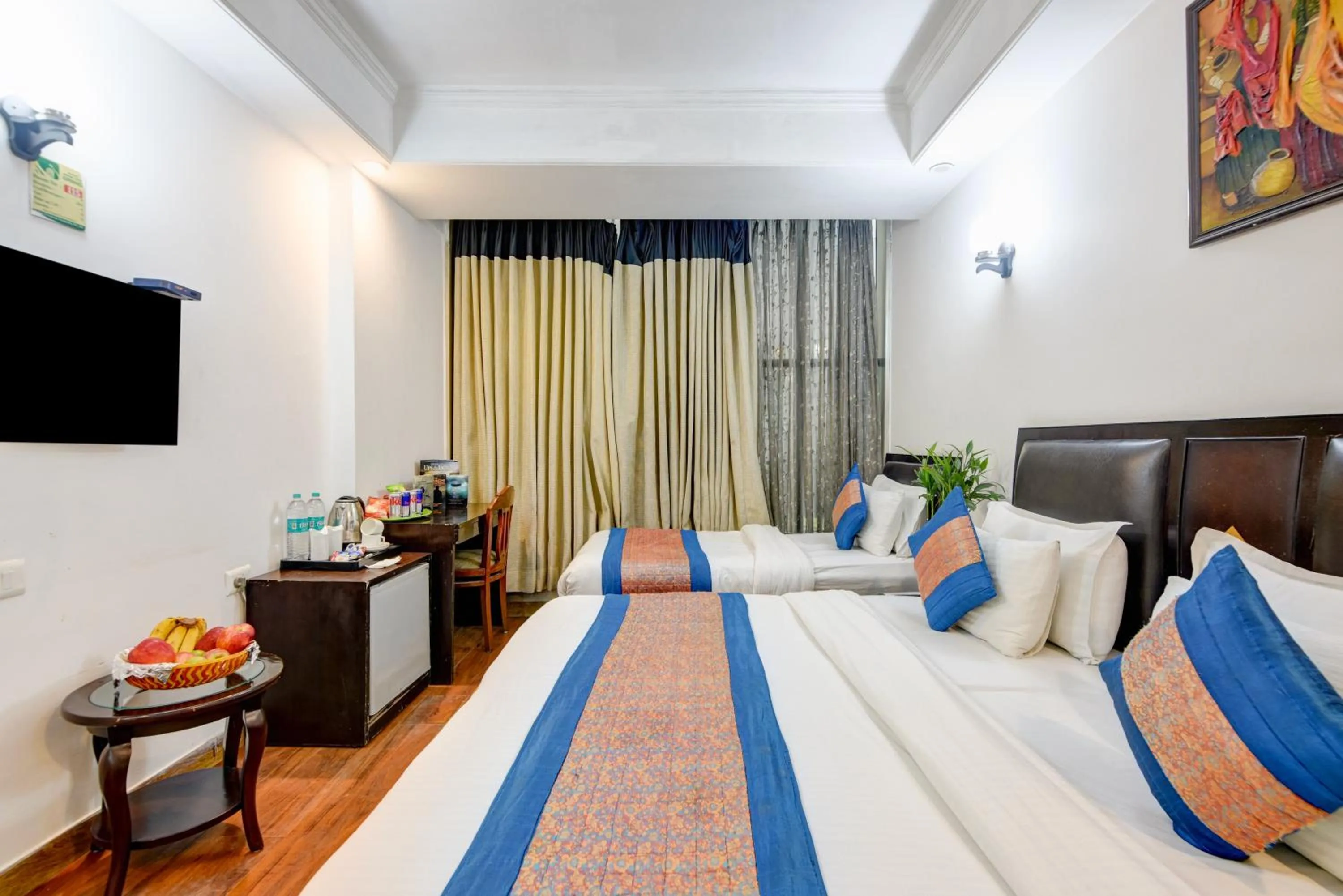 Photo of the whole room, Bed in Airport Hotel Grand