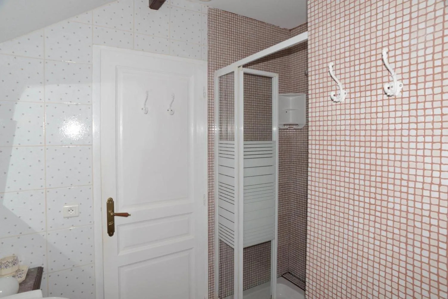 Bathroom in La Closerie de Fronsac