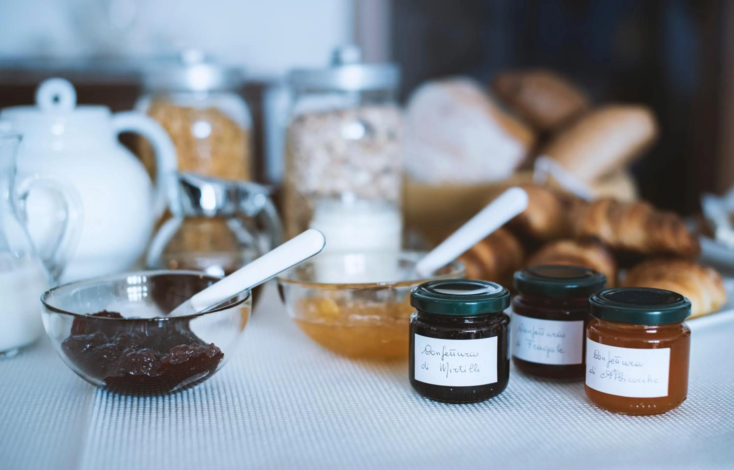 Buffet breakfast in Cà 'd Langa B&B