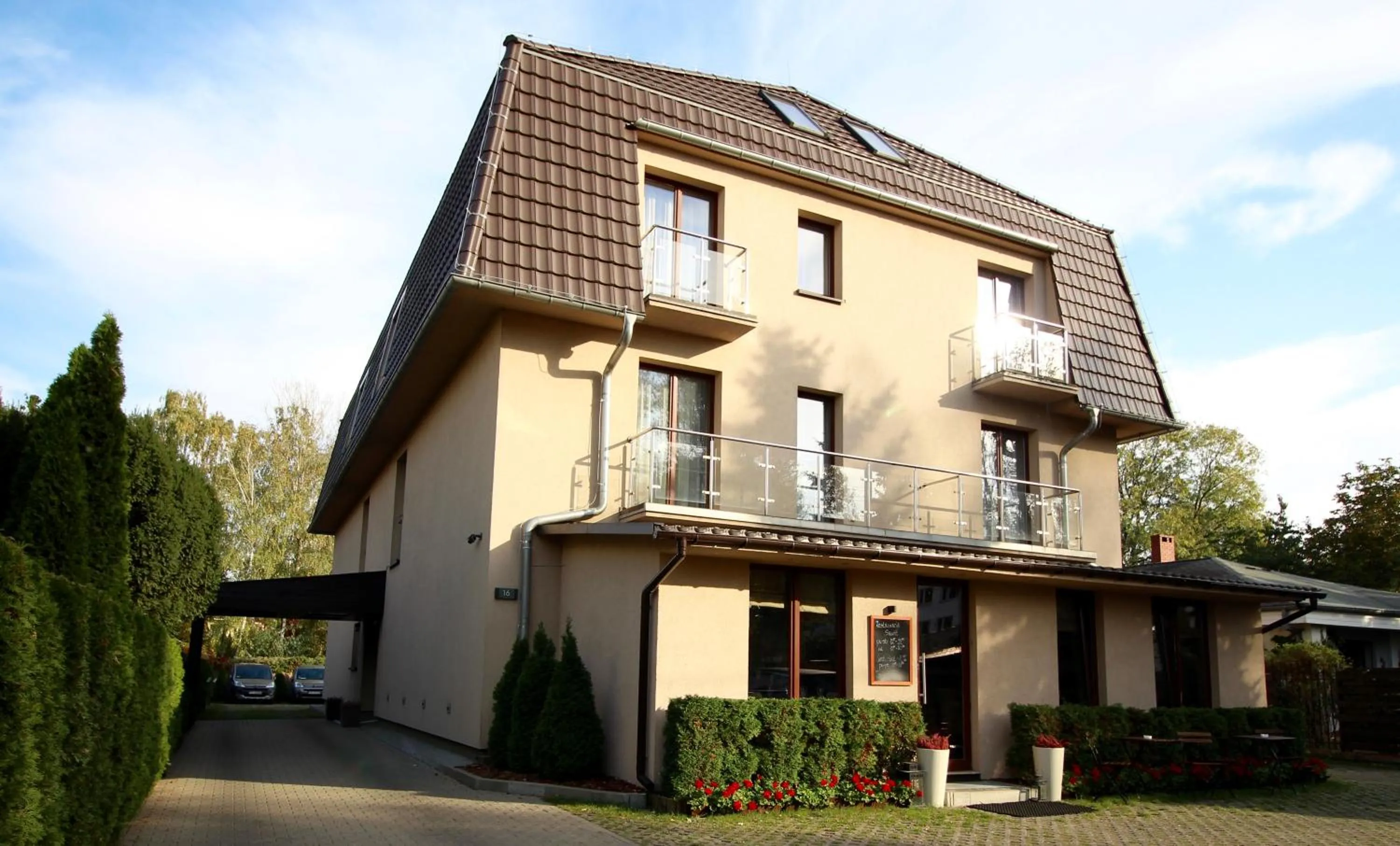 Facade/entrance in Malta Premium