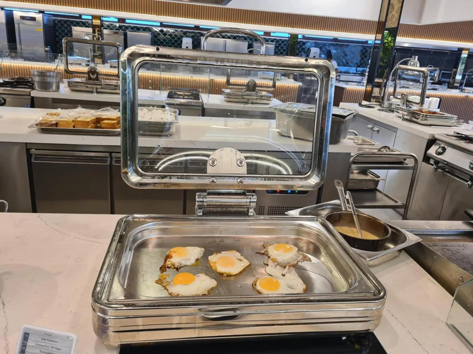 Breakfast in Saphir Hotel & Villas