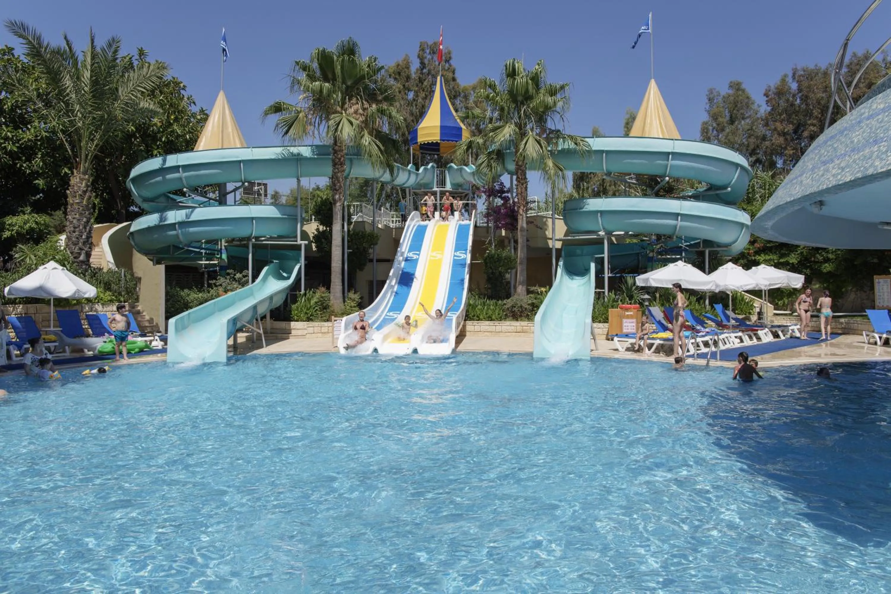 Aqua park in Saphir Hotel & Villas
