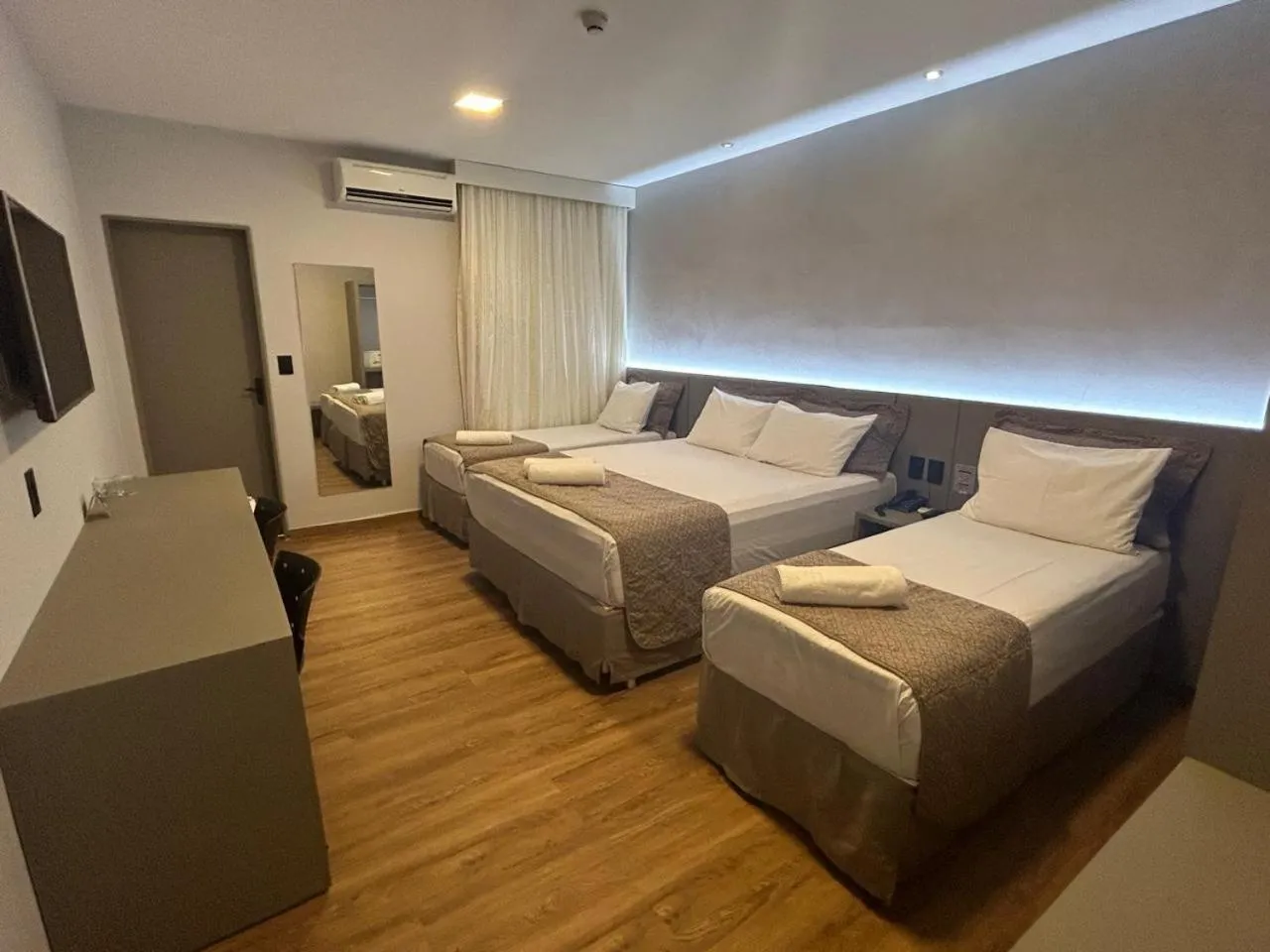 Bedroom, Bed in Hotel Maysa Caruaru