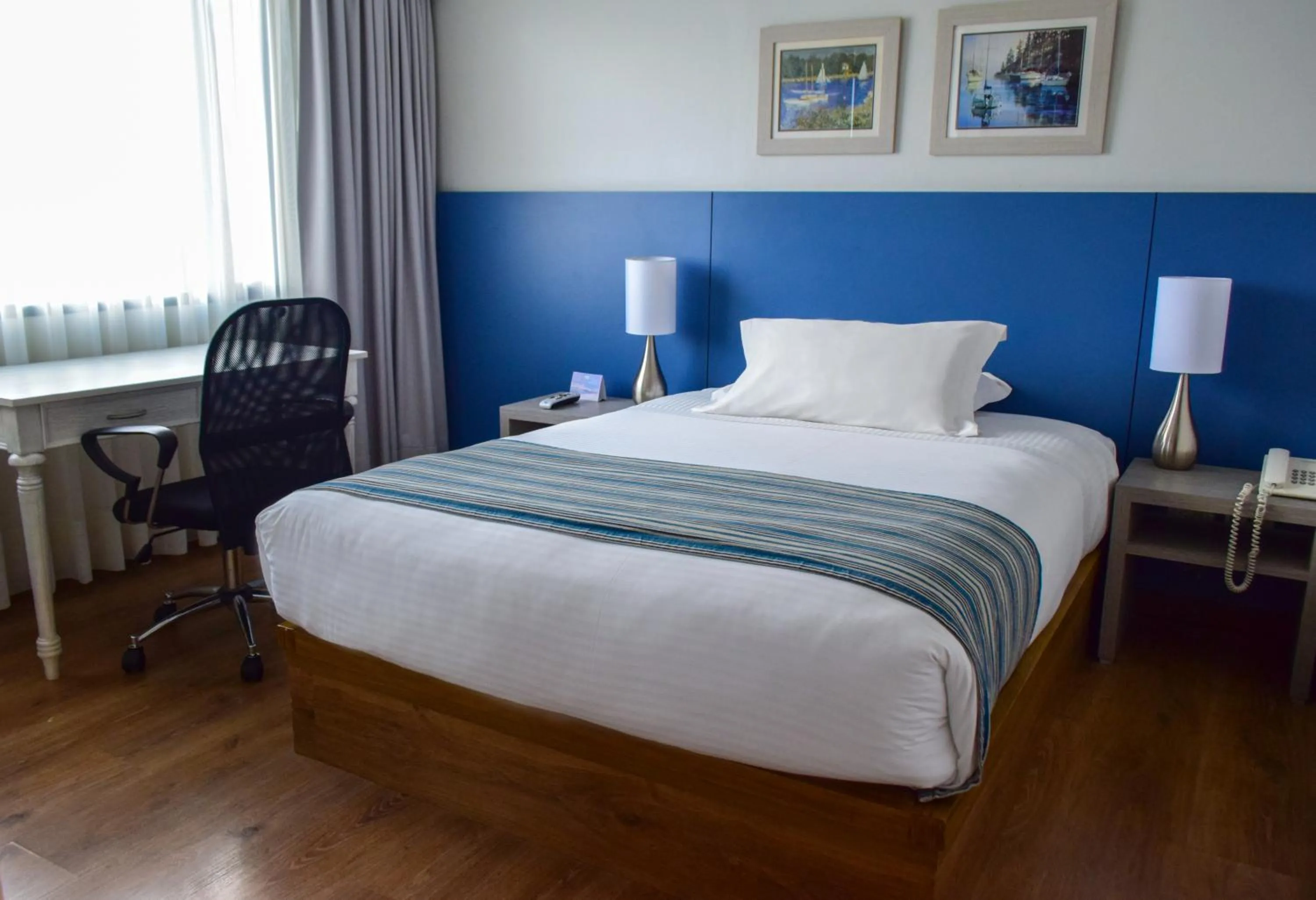 Photo of the whole room, Bed in Hotel Saint Simon