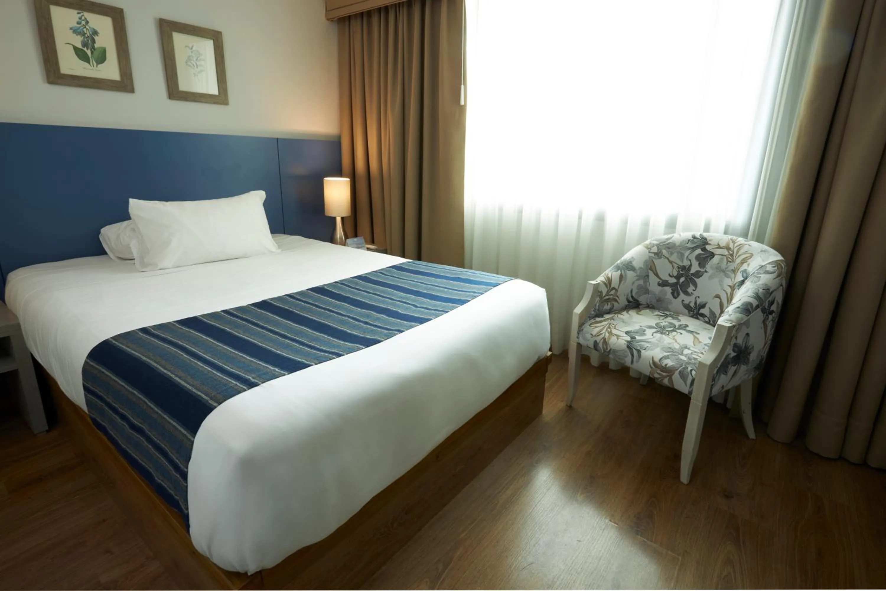 Bed in Hotel Saint Simon