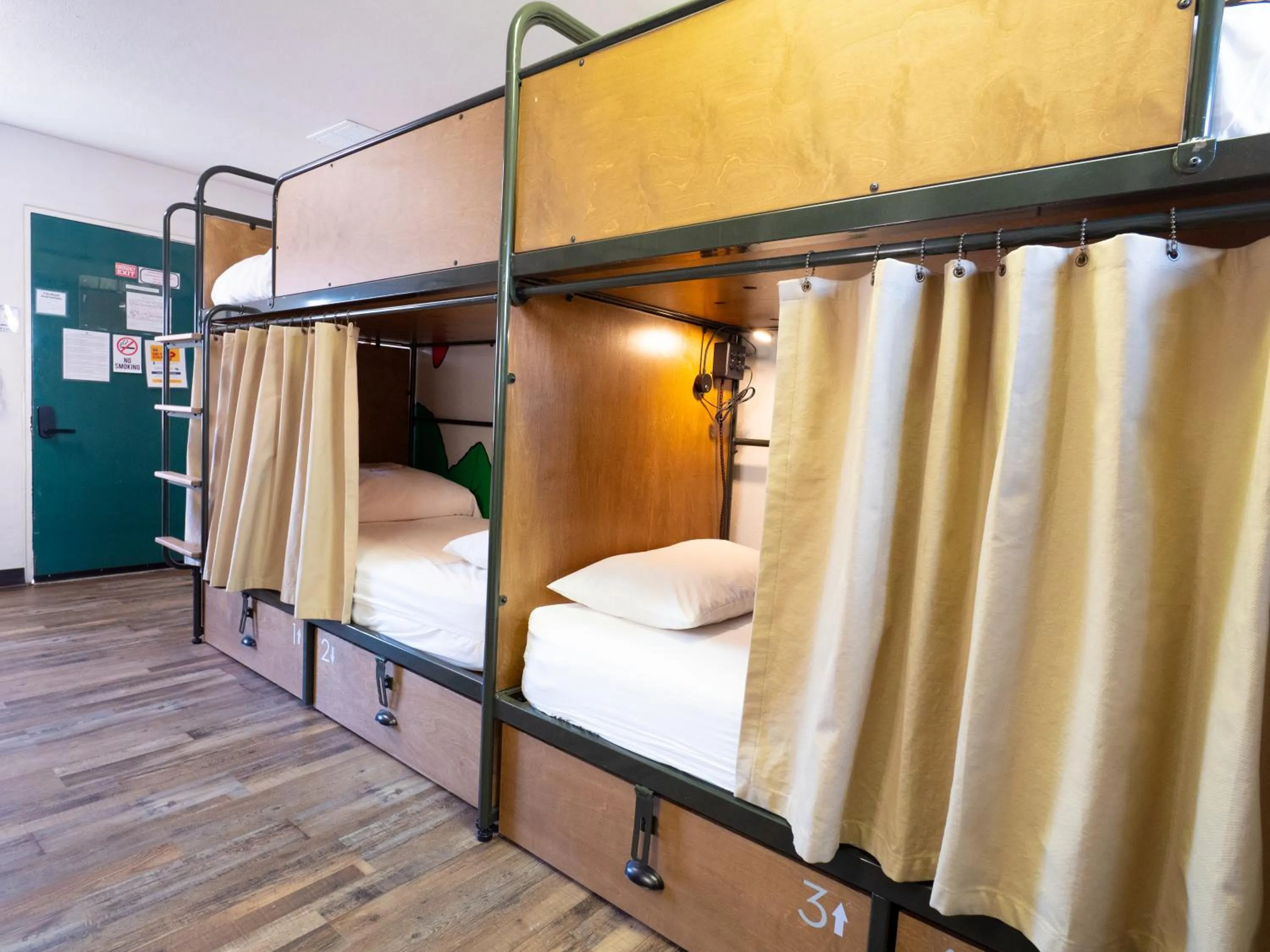 bunk bed, Bed in RAD Hostel
