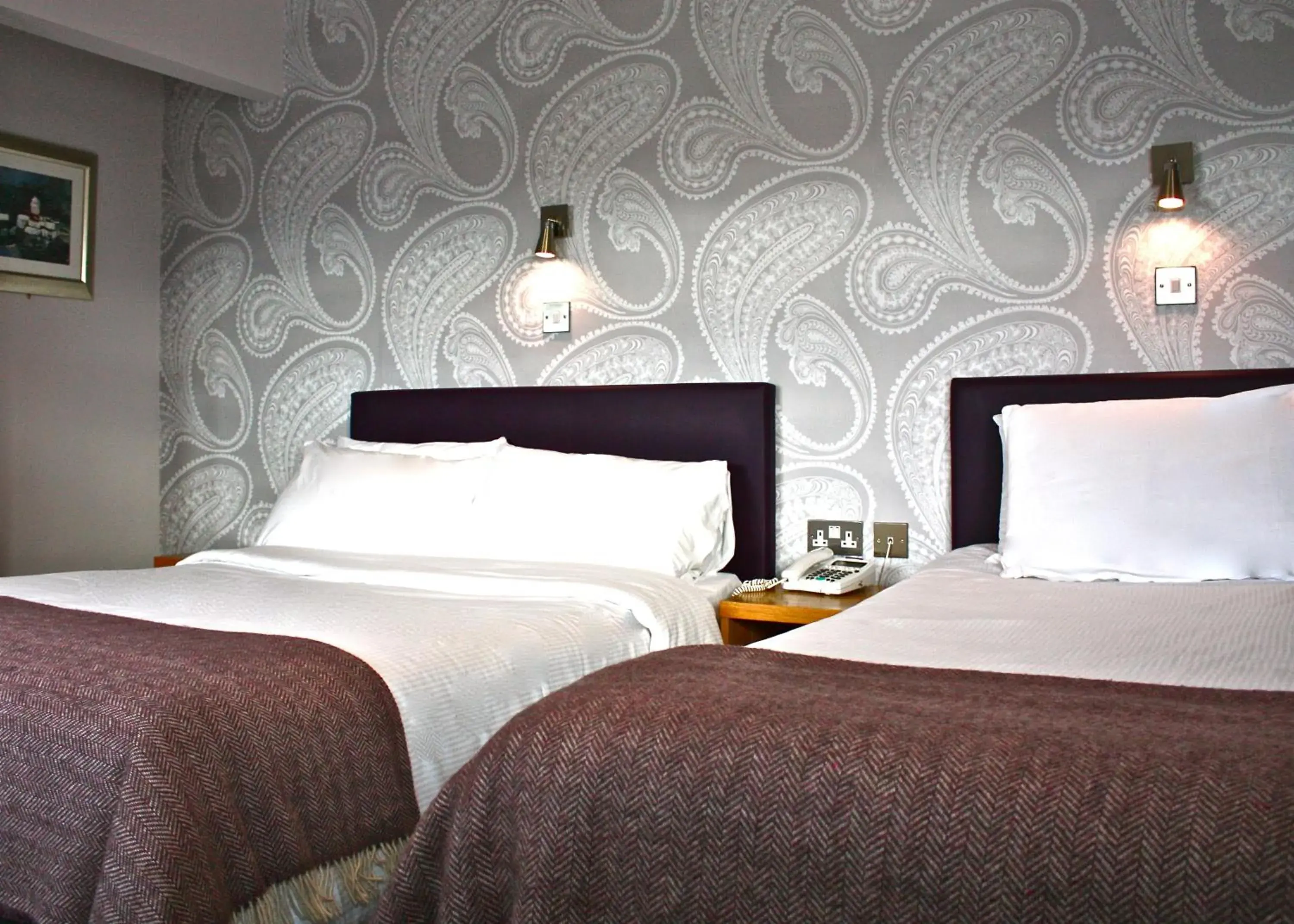 Twin Room in Jackson Court Hotel Twin Room in Jackson Court Hotel