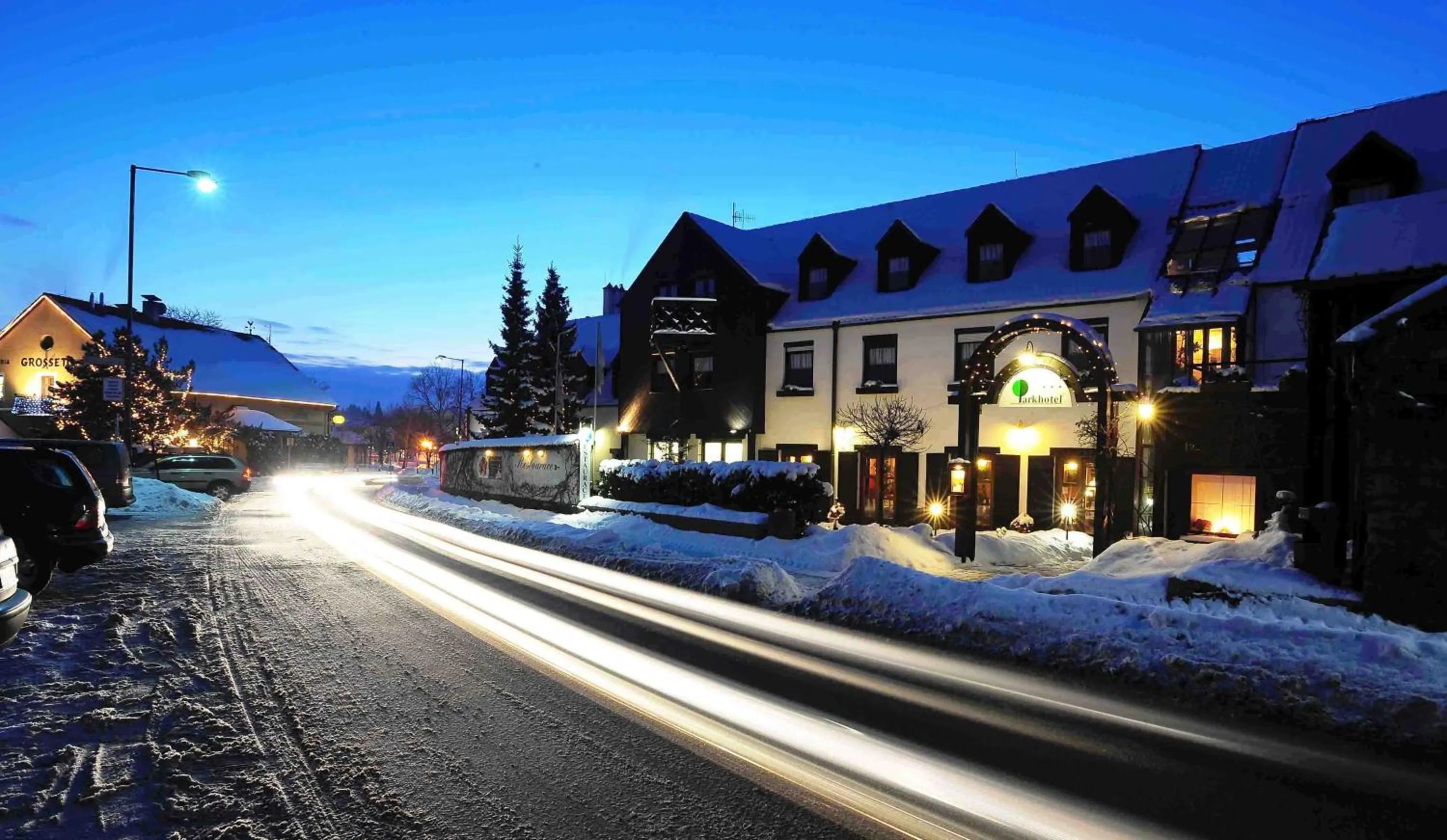 Facade/entrance in Park Hotel Pruhonice
