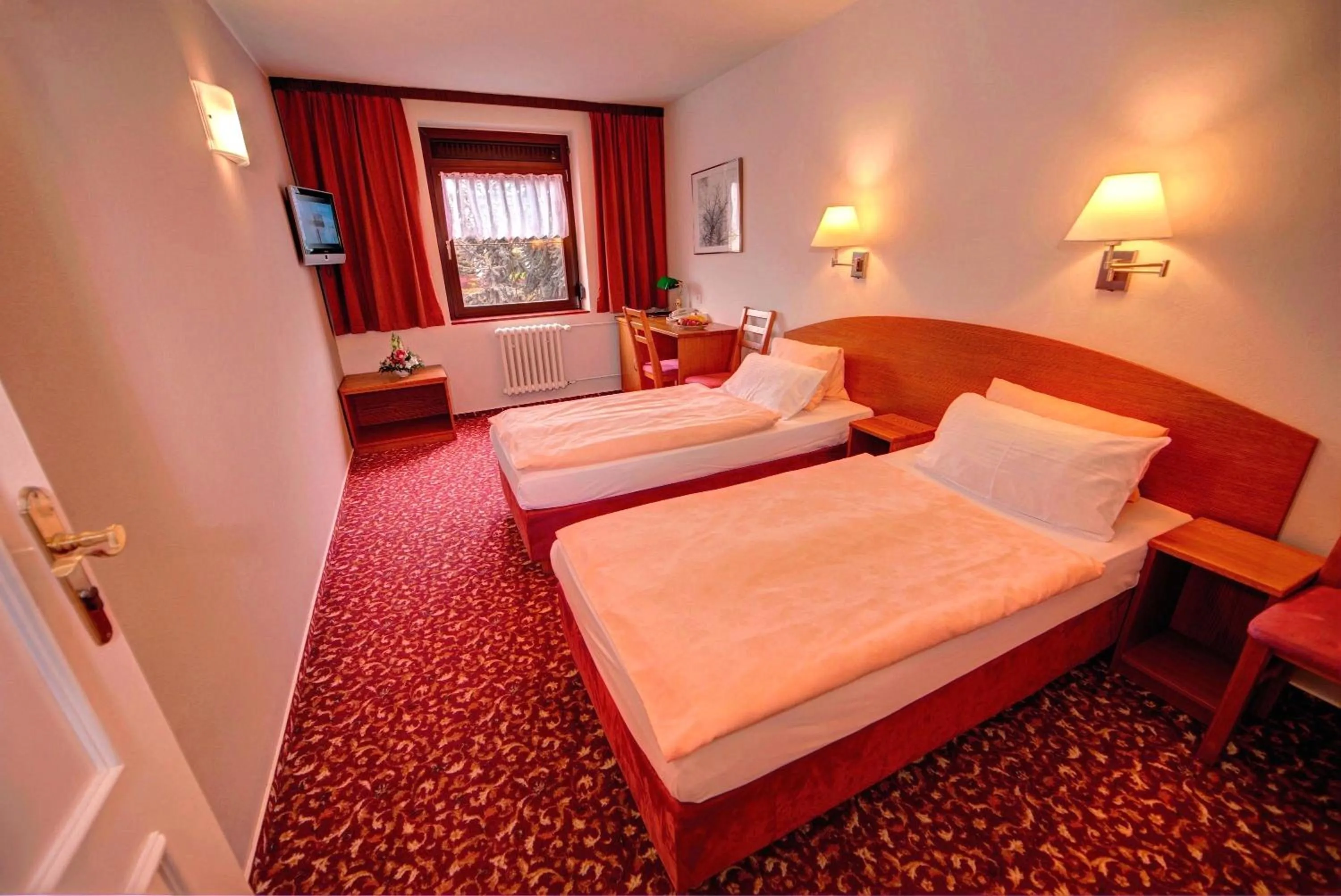 Bedroom, Bed in Park Hotel Pruhonice