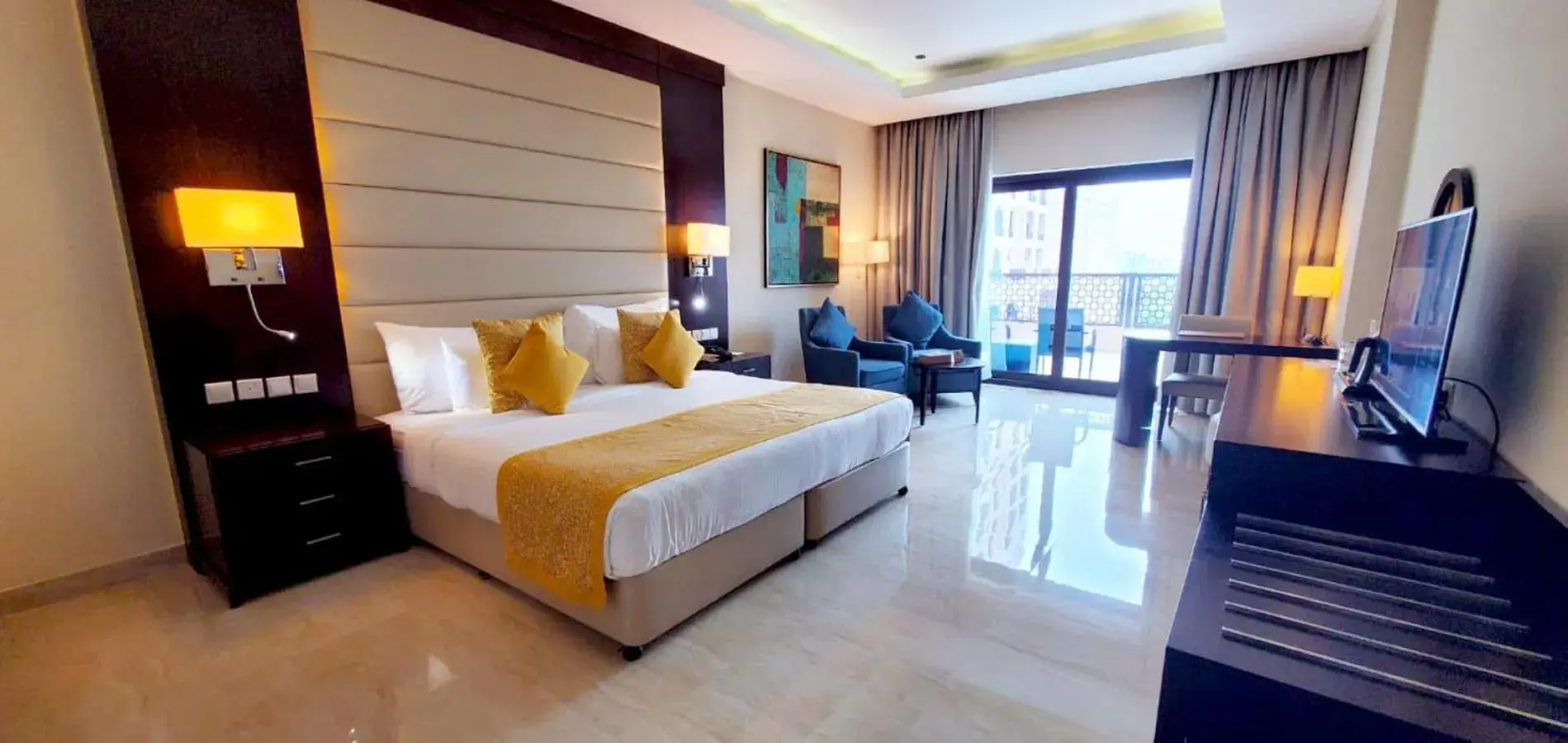 Premium King Room in Al Bahar Hotel & Resort Premium King Room in Al Bahar Hotel & Resort