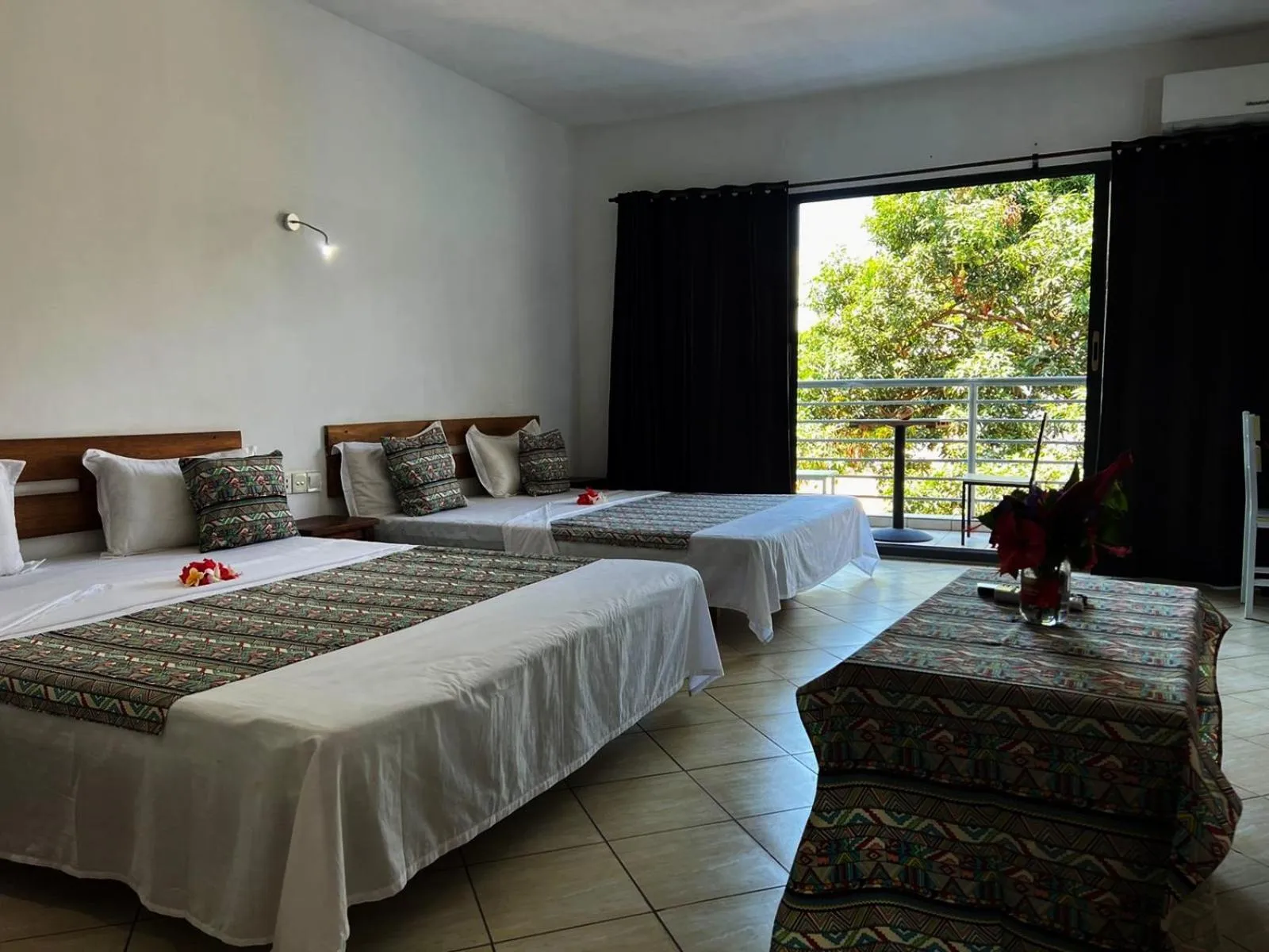 Bed in Hôtel Ambatoloaka