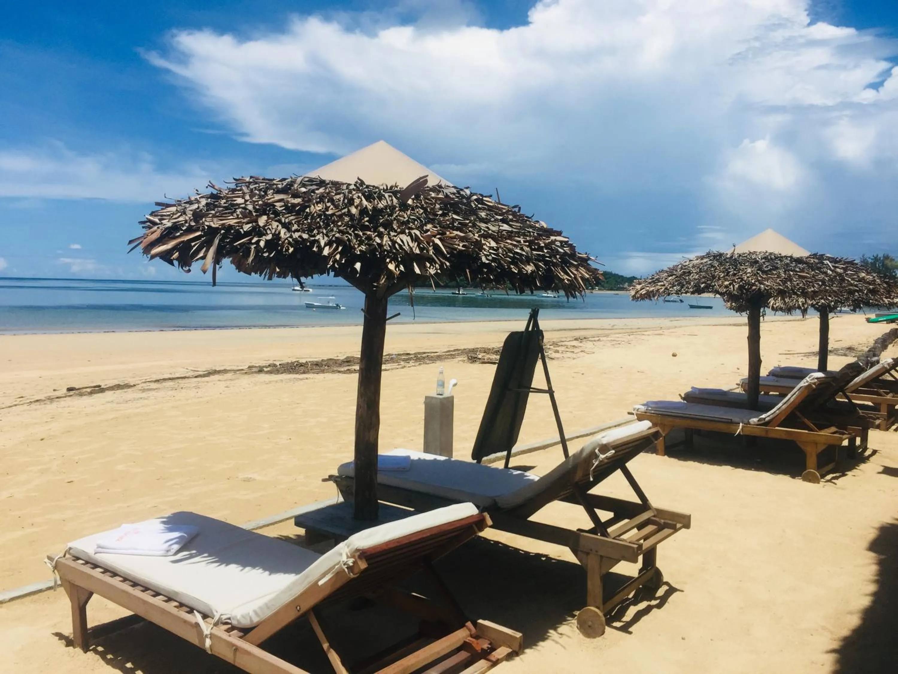 Restaurant/places to eat in Hôtel Ambatoloaka