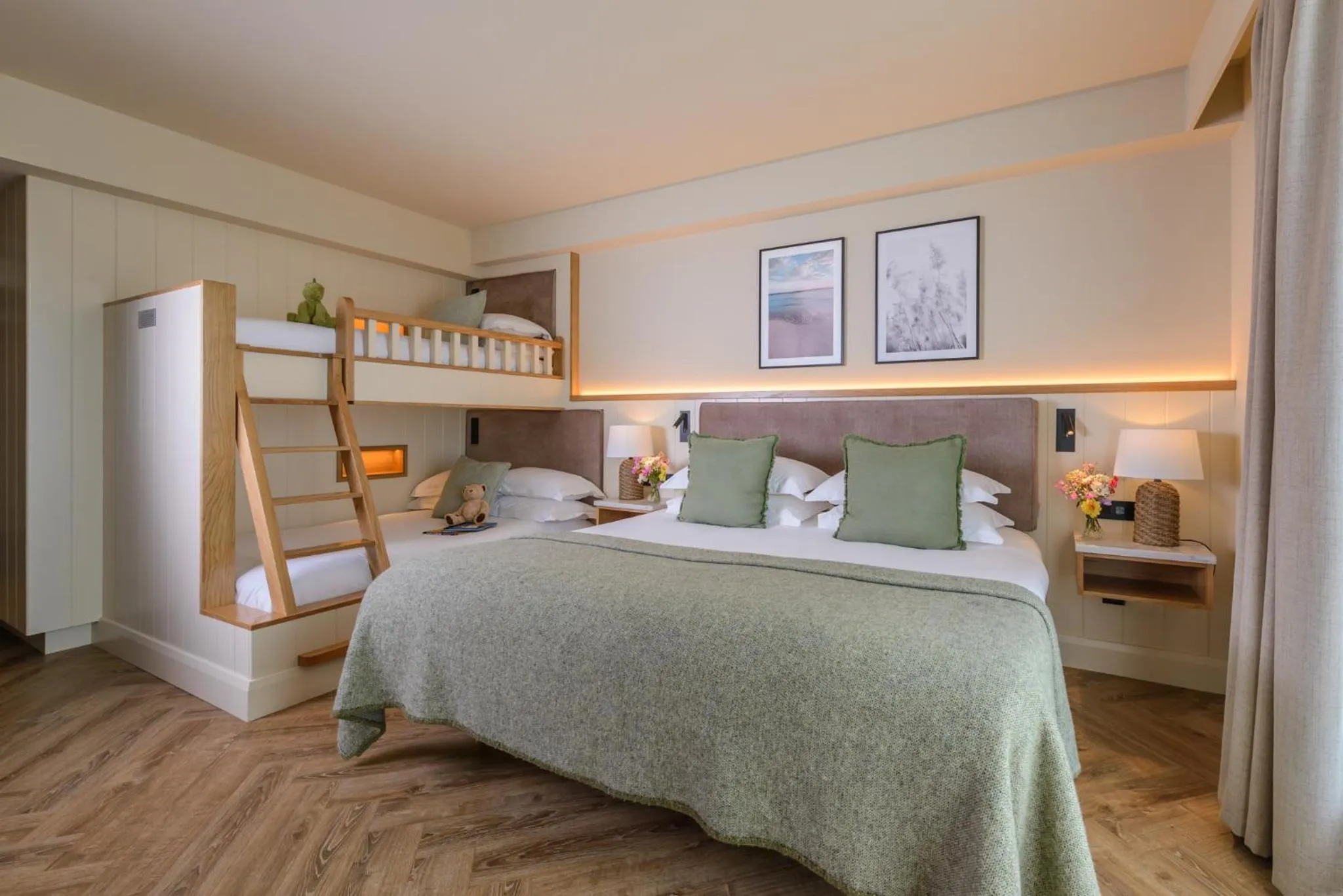 Bed in Manor West Hotel & Leisure Club