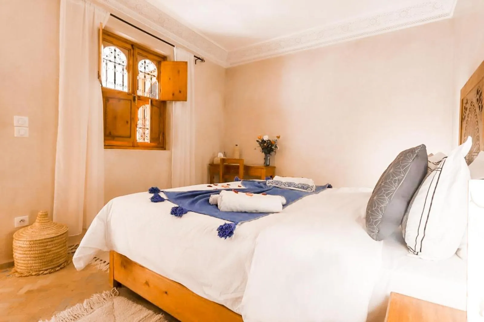 Property building, Bed in Riad Berenssi