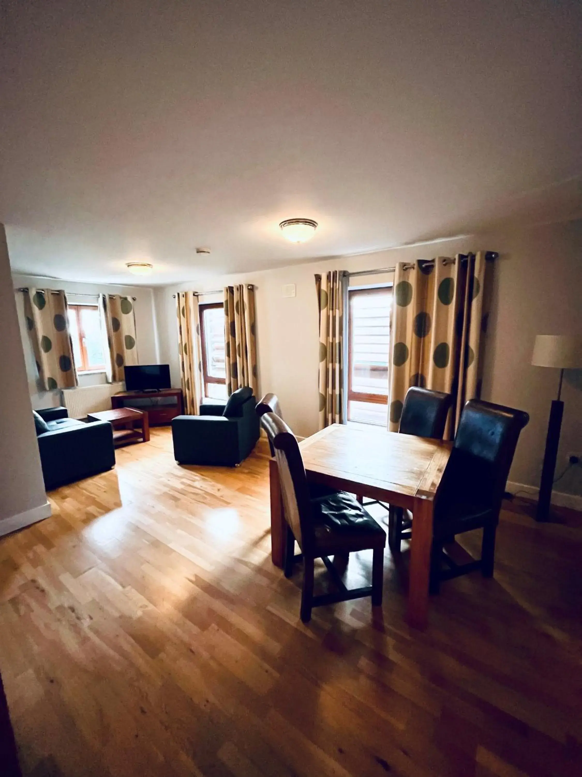 Two-Bedroom Apartment in Annebrook House Hotel Two-Bedroom Apartment in Annebrook House Hotel