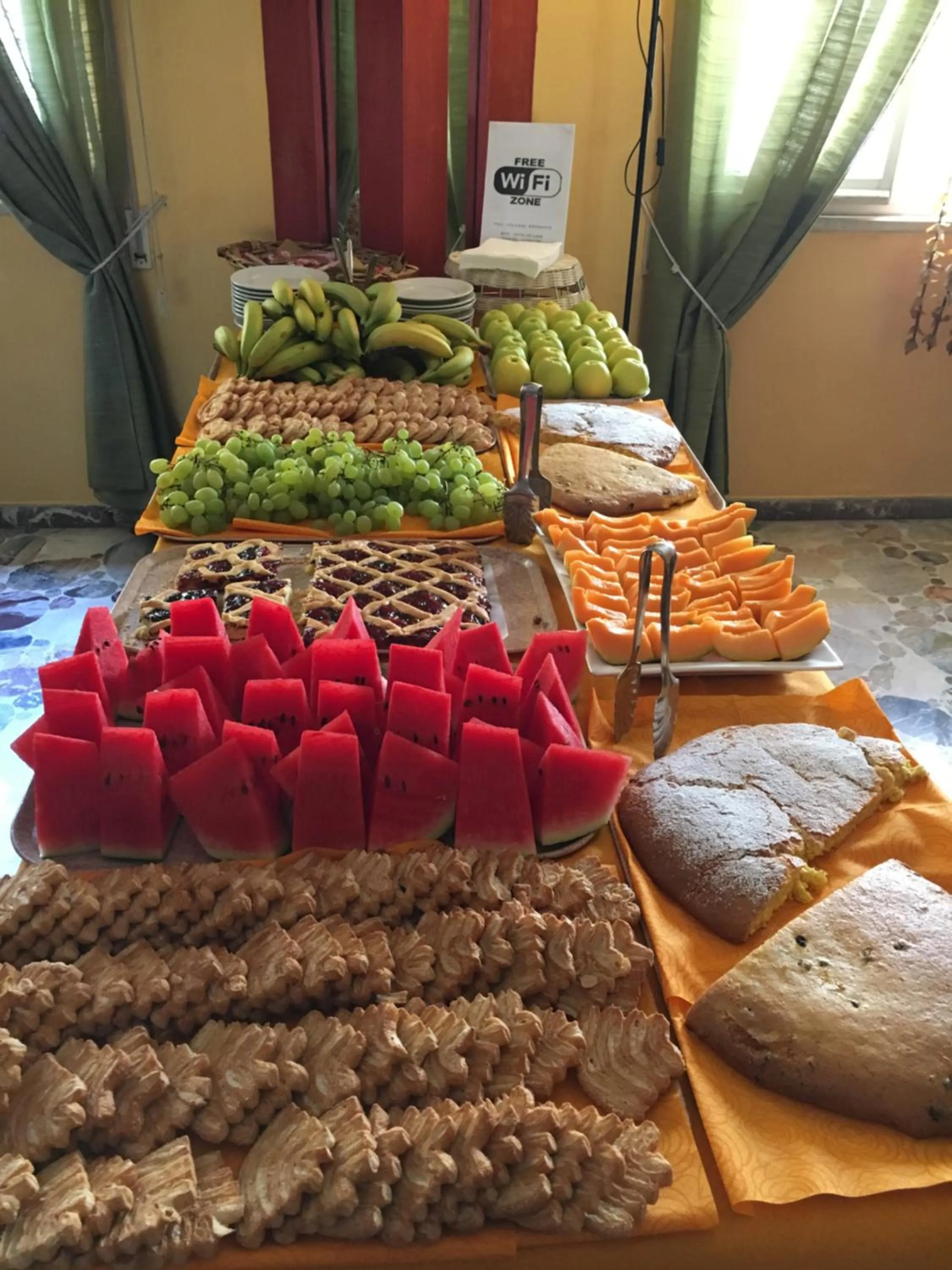 Food and drinks in Hotel Picador