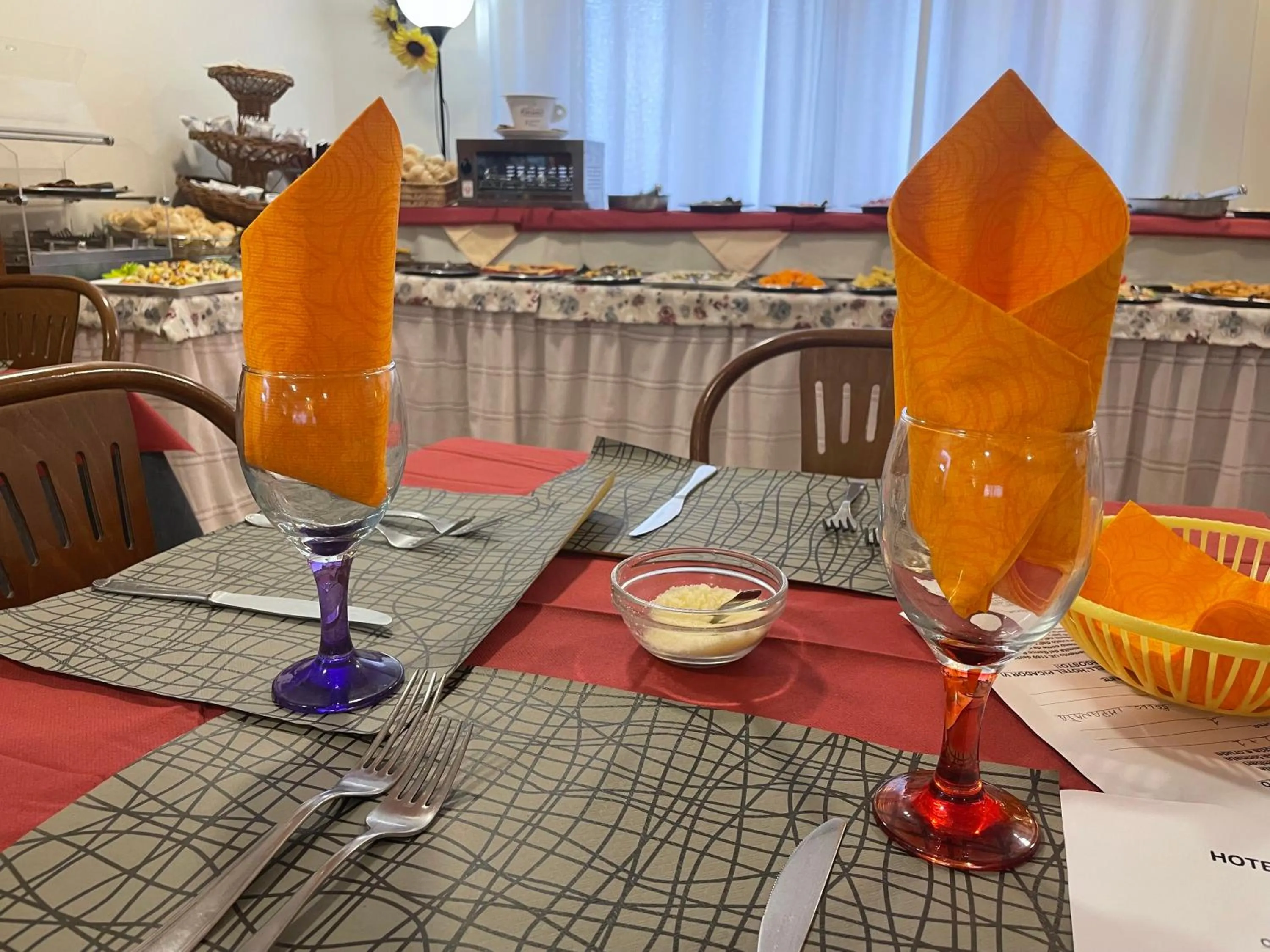 Restaurant/places to eat in Hotel Picador