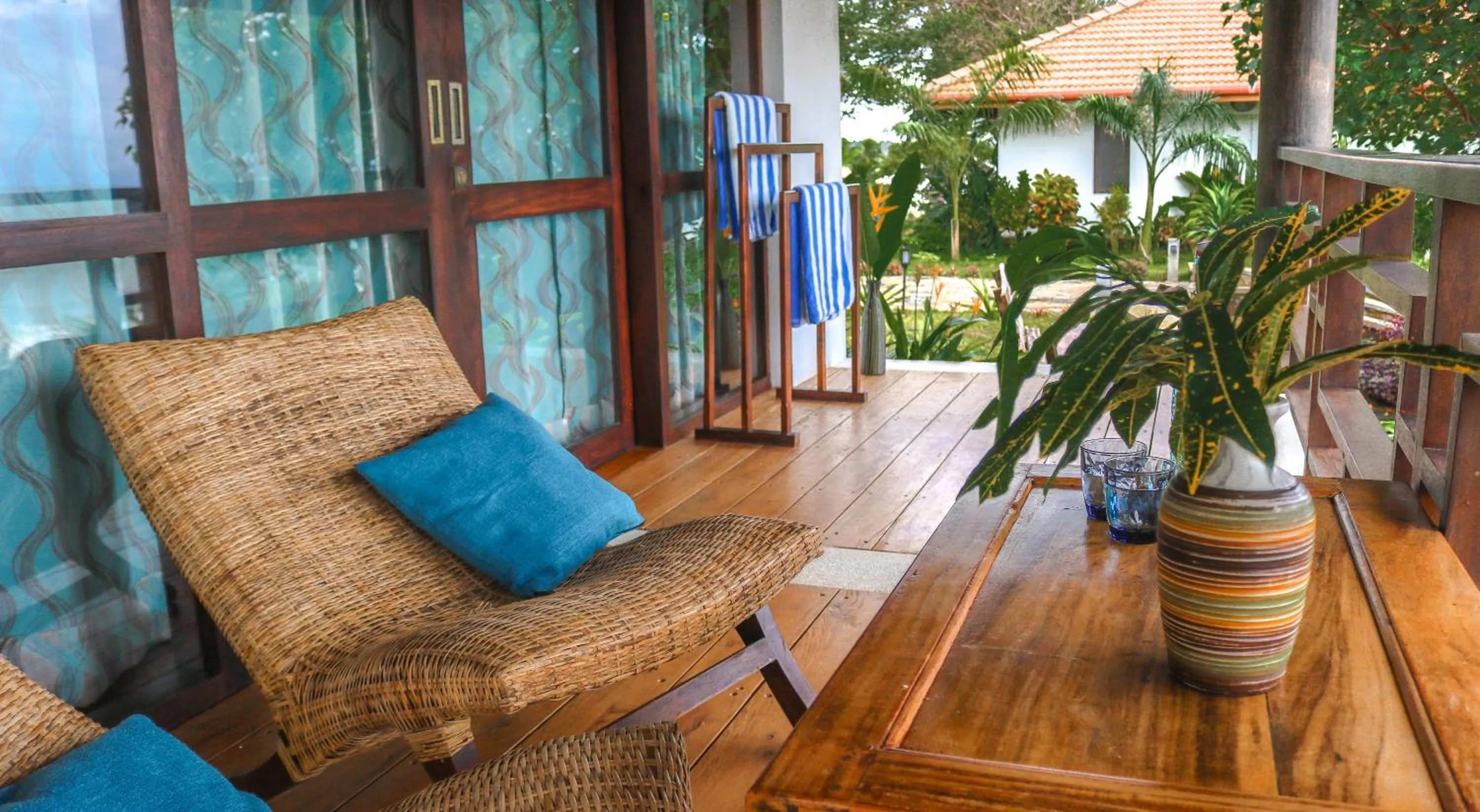 Balcony/Terrace in OMIA